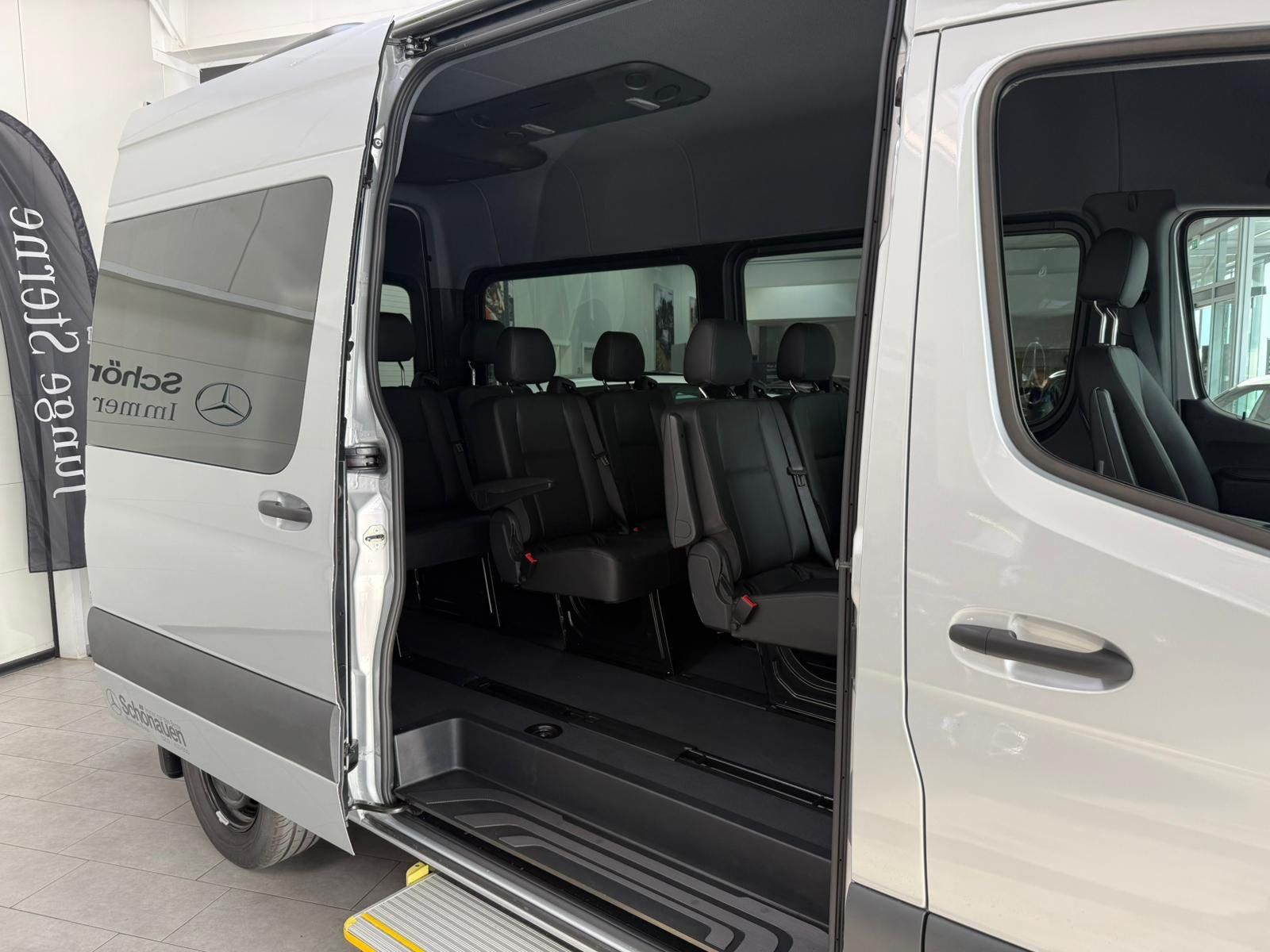Fahrzeugabbildung Mercedes-Benz Sprinter 317 Tourer LED+STDHZ+DISTR+3,5AHK+2/2/3