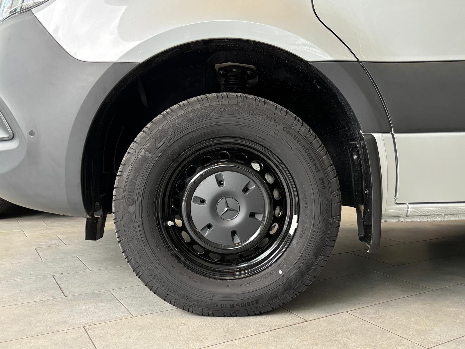 Fahrzeugabbildung Mercedes-Benz Sprinter 317 Tourer LED+STDHZ+DISTR+3,5AHK+2/2/3