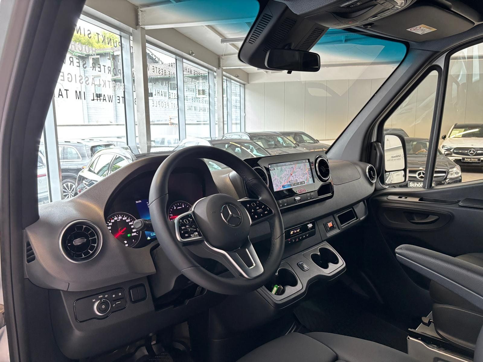 Fahrzeugabbildung Mercedes-Benz Sprinter 317 Tourer LED+STDHZ+DISTR+3,5AHK+2/2/3