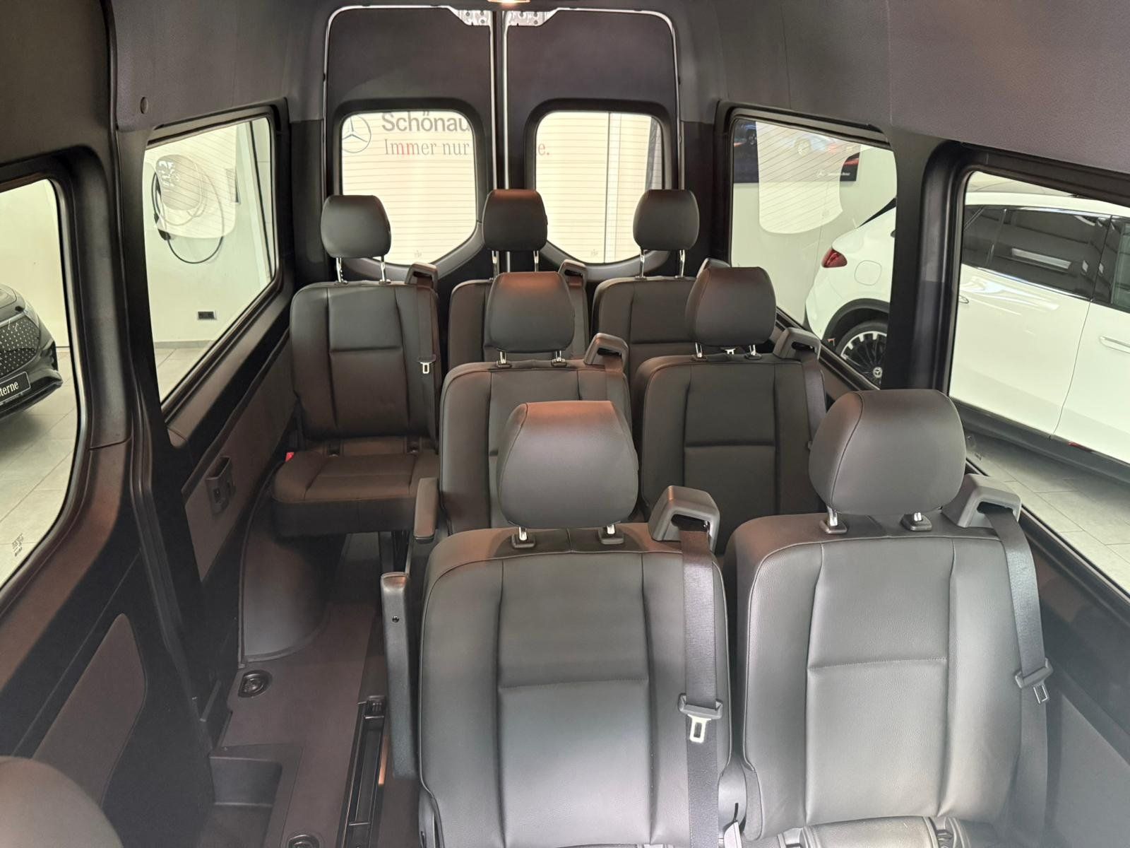 Fahrzeugabbildung Mercedes-Benz Sprinter 317 Tourer LED+STDHZ+DISTR+3,5AHK+2/2/3