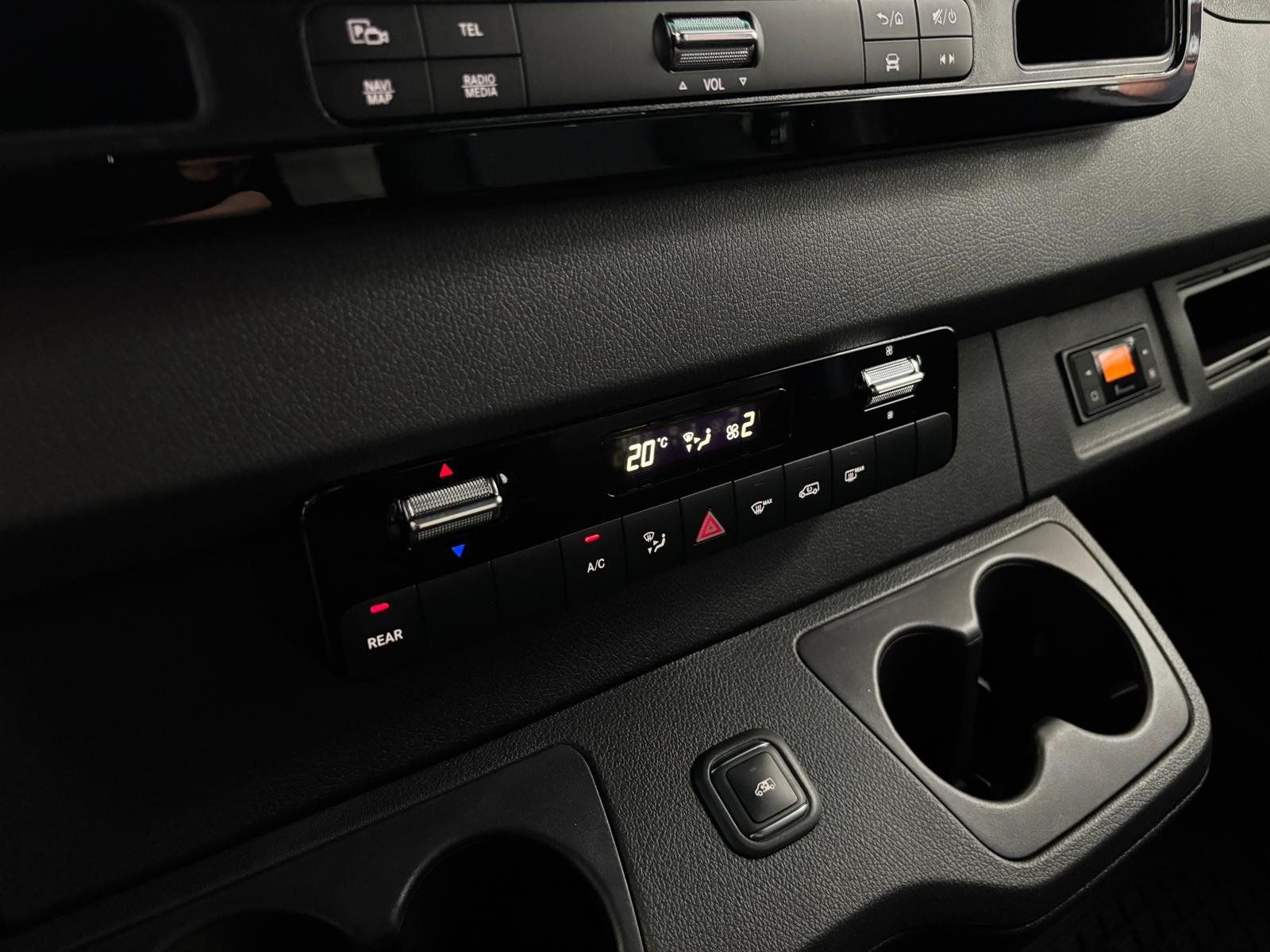 Fahrzeugabbildung Mercedes-Benz Sprinter 317 Tourer LED+STDHZ+DISTR+3,5AHK+2/2/3
