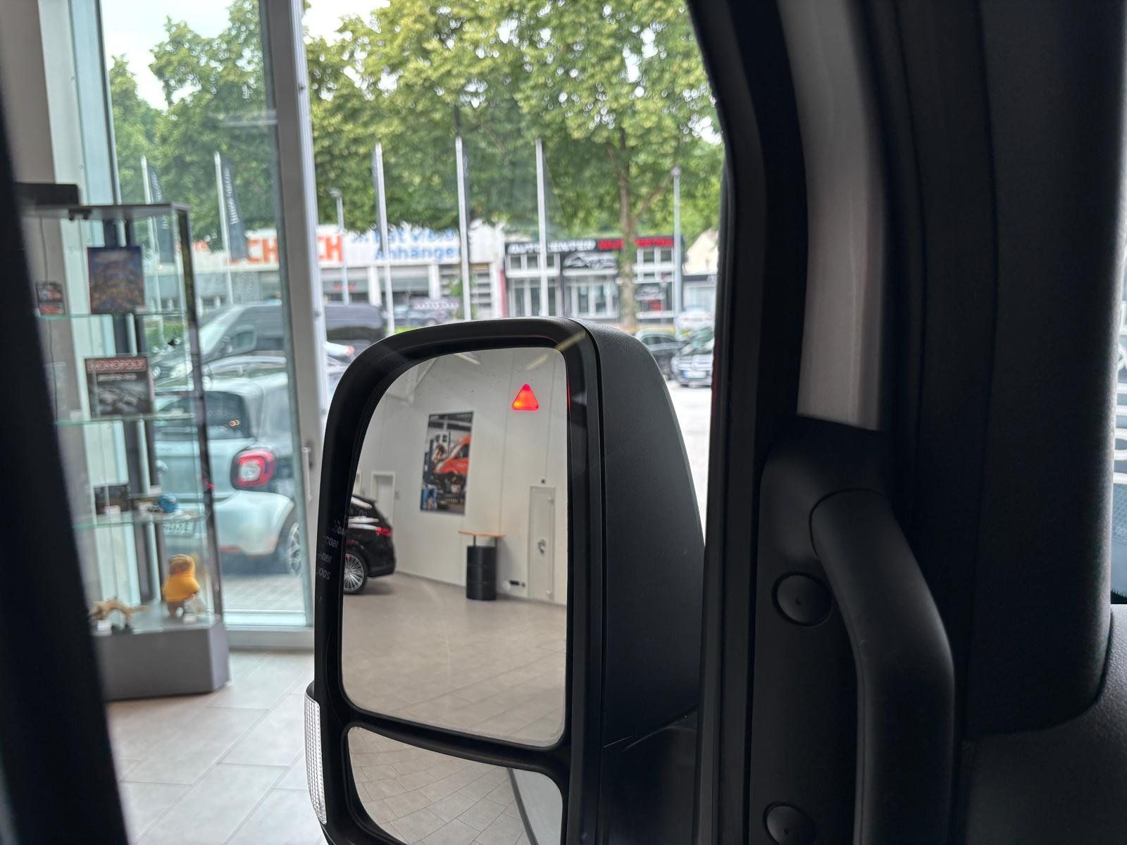 Fahrzeugabbildung Mercedes-Benz Sprinter 317 Tourer LED+STDHZ+DISTR+3,5AHK+2/2/3