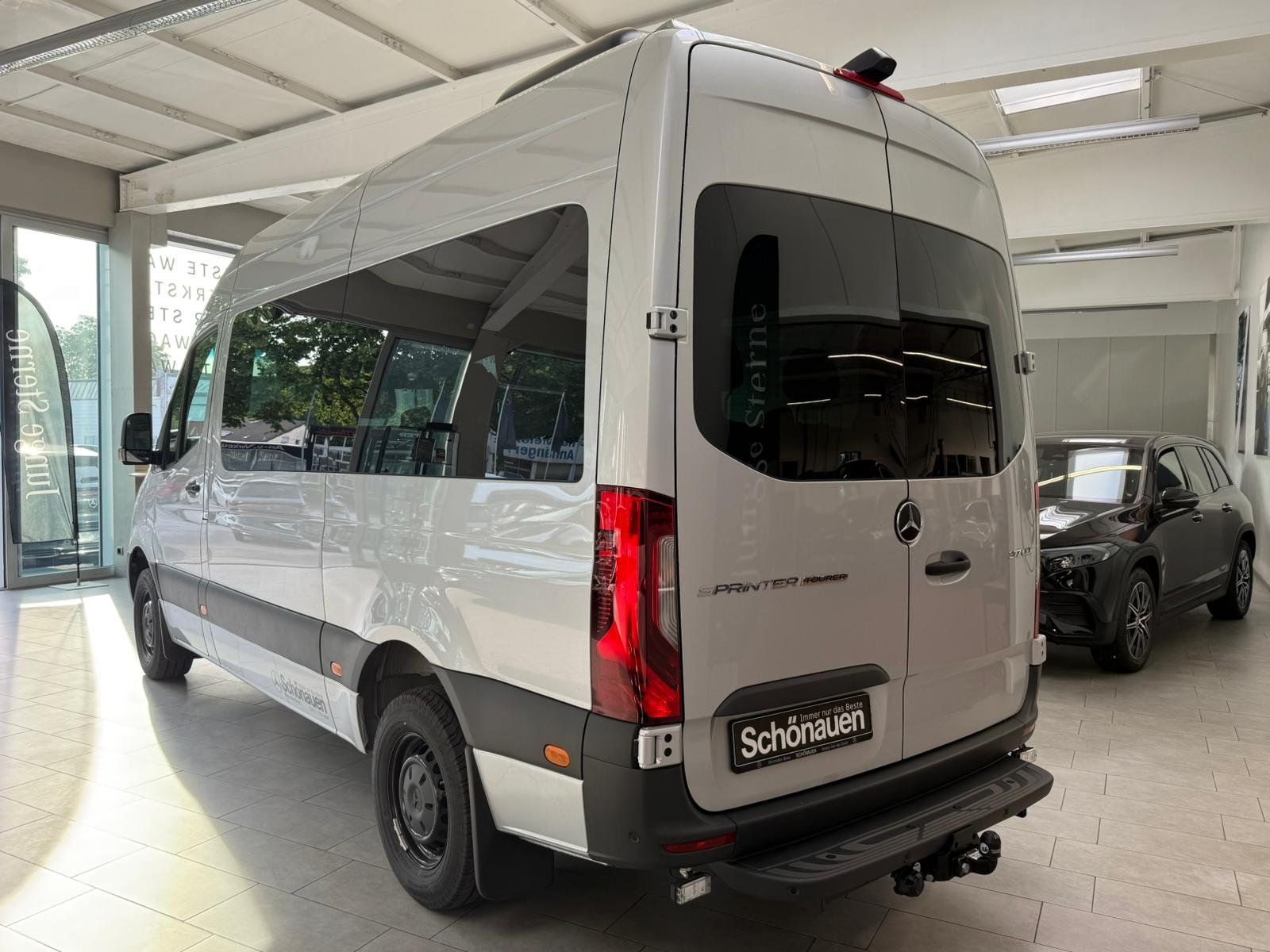 Fahrzeugabbildung Mercedes-Benz Sprinter 317 Tourer LED+STDHZ+DISTR+3,5AHK+2/2/3