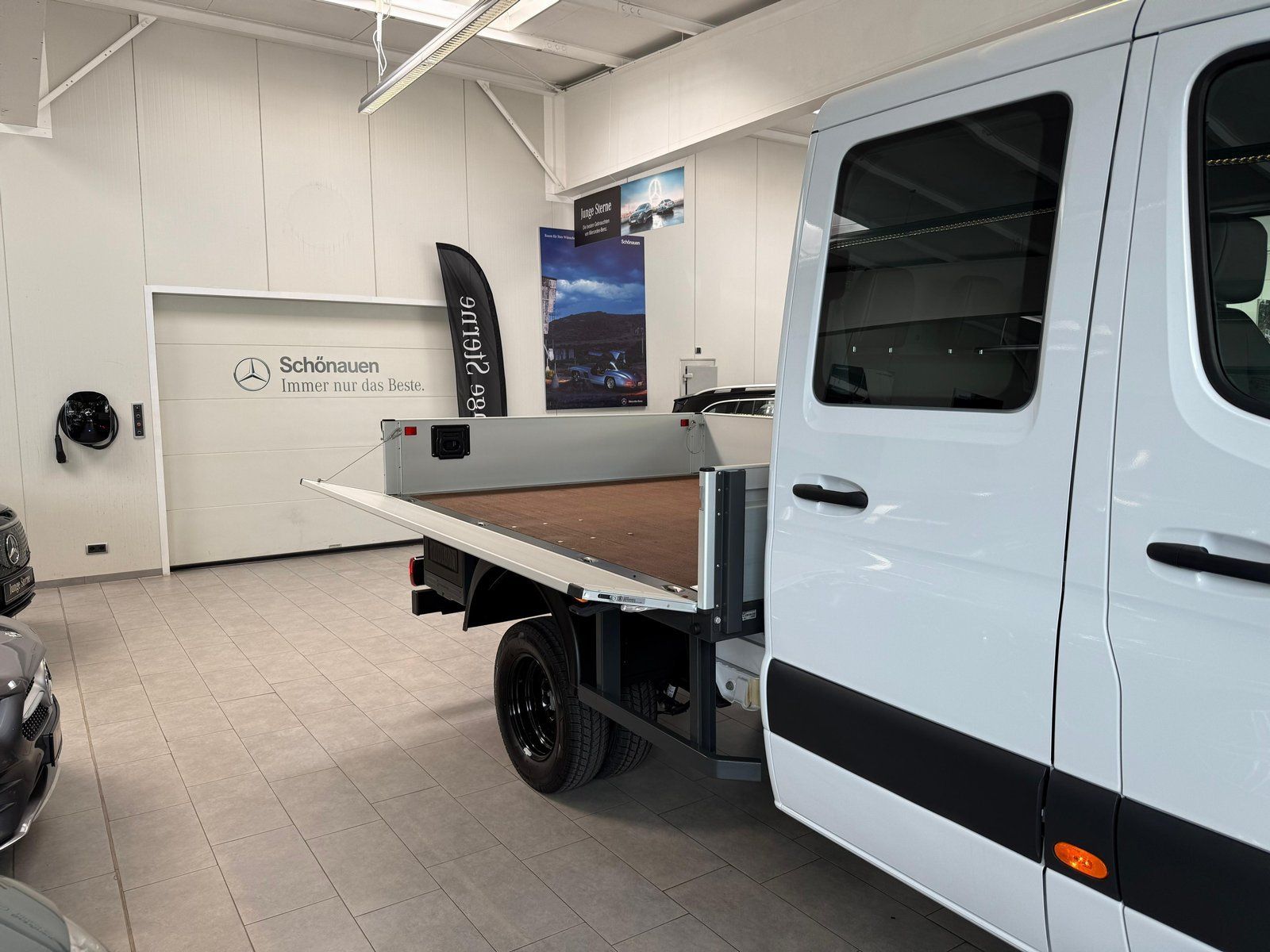 Fahrzeugabbildung Mercedes-Benz Sprinter 519 DOKA Standard 4x4 MBUX10,25"+AHK3,5