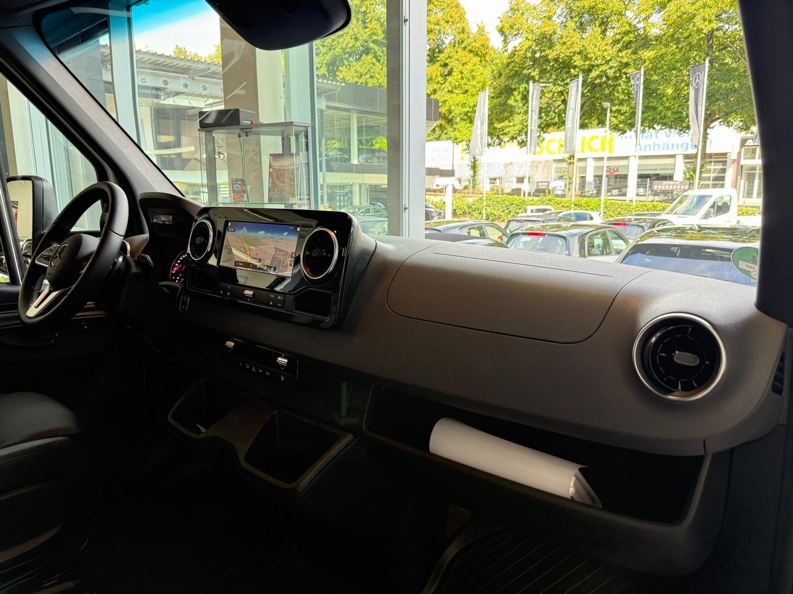 Fahrzeugabbildung Mercedes-Benz Sprinter 519 DOKA Standard 4x4 MBUX10,25"+AHK3,5