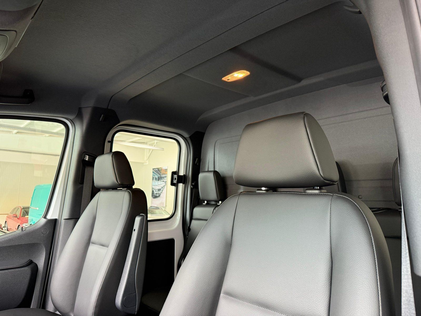 Fahrzeugabbildung Mercedes-Benz Sprinter 519 DOKA Standard 4x4 MBUX10,25"+AHK3,5