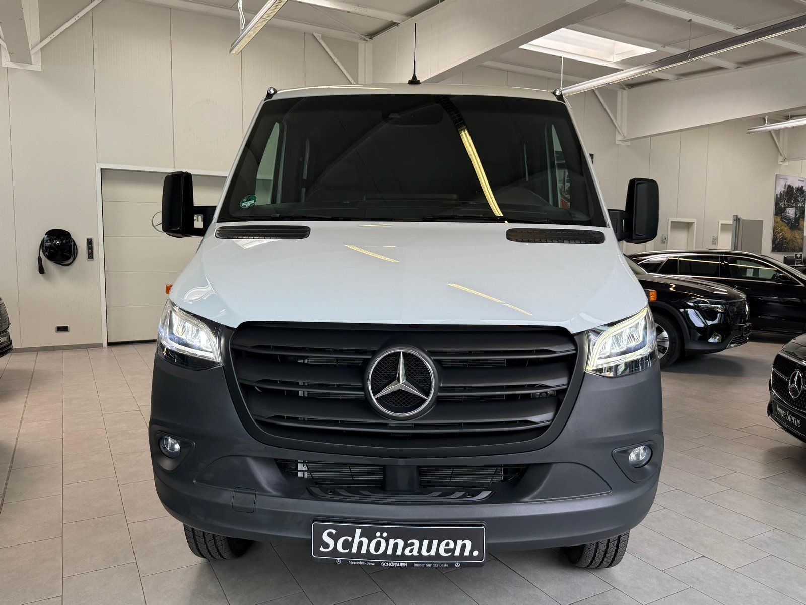 Fahrzeugabbildung Mercedes-Benz Sprinter 519 DOKA Standard 4x4 MBUX10,25"+AHK3,5