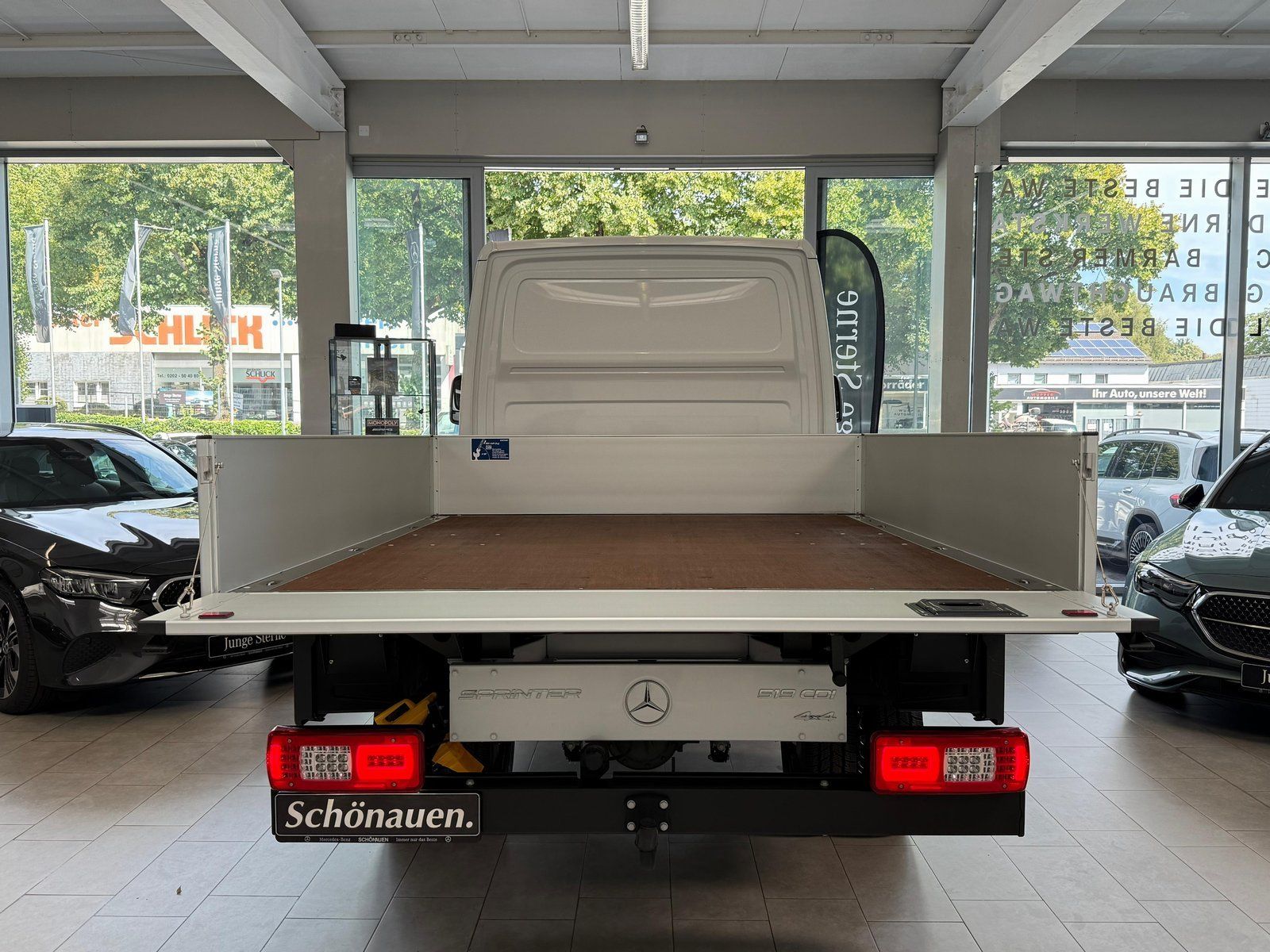 Fahrzeugabbildung Mercedes-Benz Sprinter 519 DOKA Standard 4x4 MBUX10,25"+AHK3,5