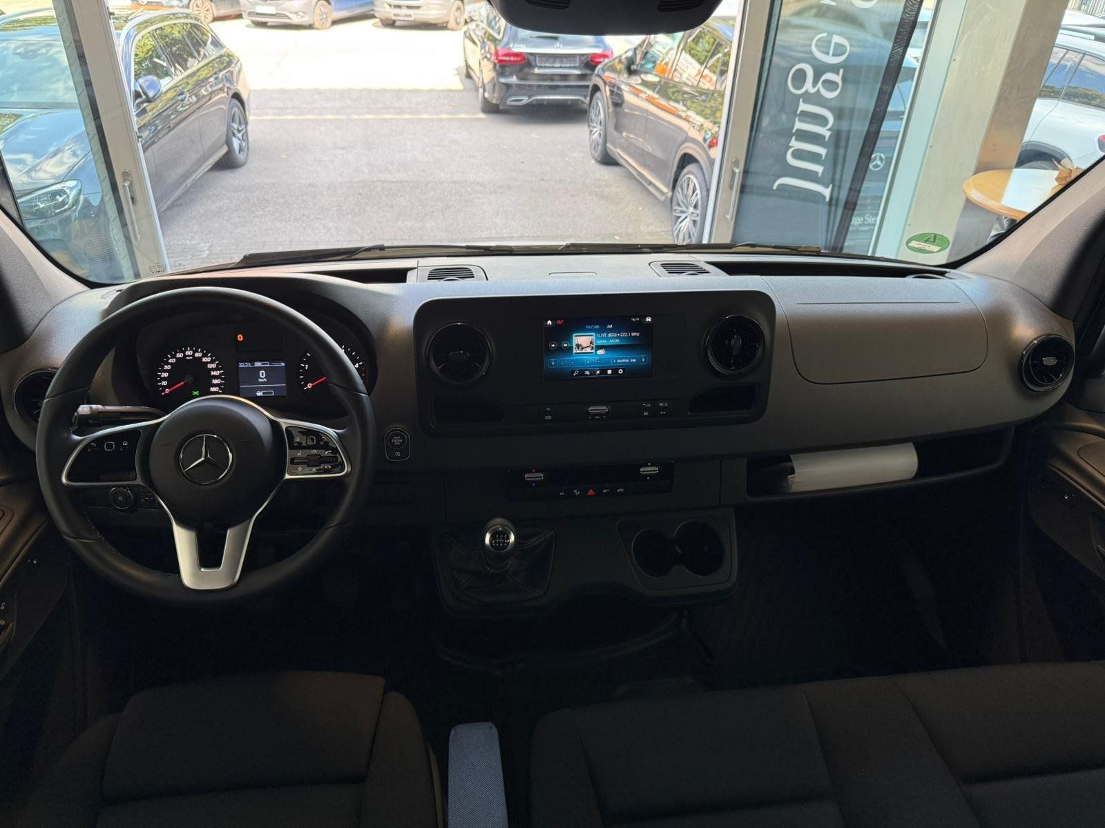 Fahrzeugabbildung Mercedes-Benz Sprinter 519 DOKA lang 4325 TEMPOMAT+AHK+MBUX
