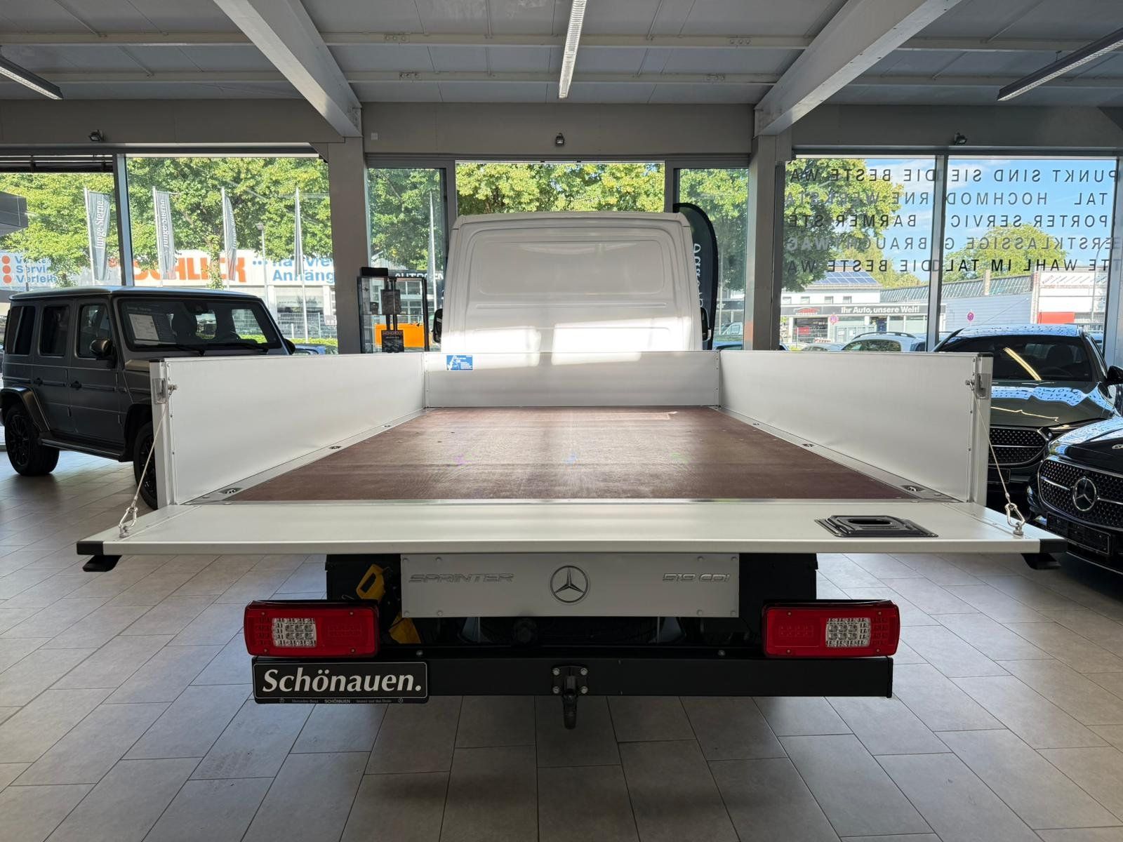 Fahrzeugabbildung Mercedes-Benz Sprinter 519 DOKA lang 4325 TEMPOMAT+AHK+MBUX