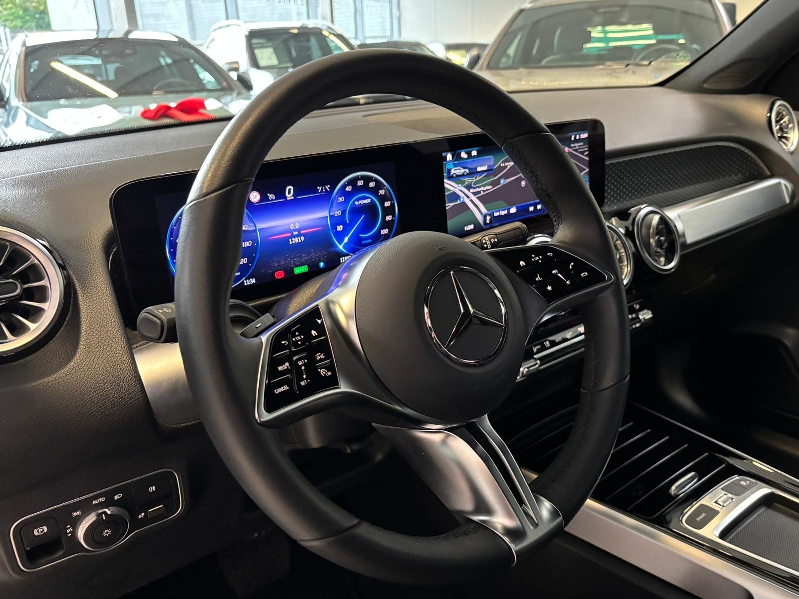 Fahrzeugabbildung Mercedes-Benz EQB 350 4M PROGRESSIVE ADV.+CARPLAY+VZ+WINTER