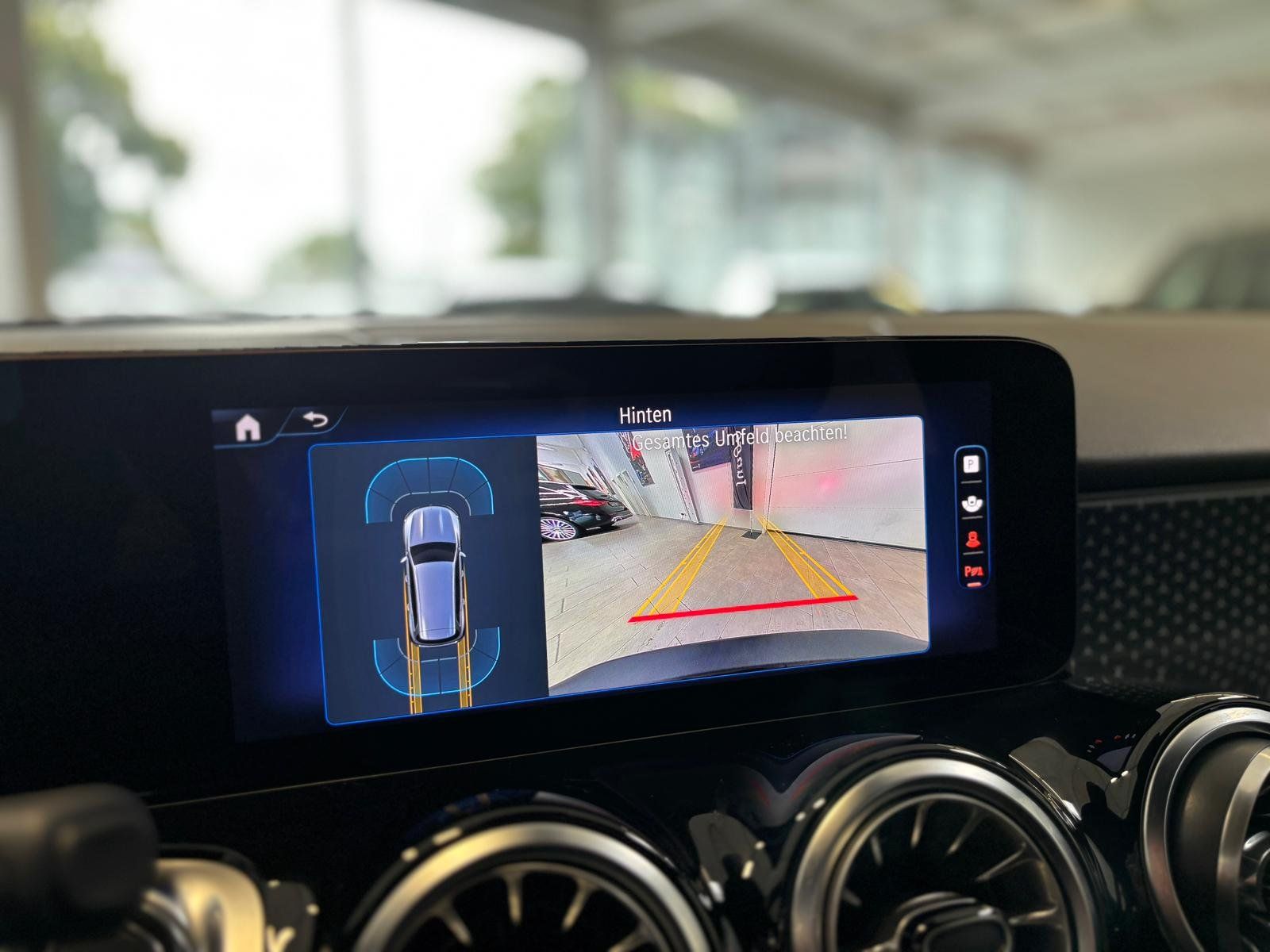 Fahrzeugabbildung Mercedes-Benz EQB 350 4M PROGRESSIVE ADV.+CARPLAY+VZ+WINTER