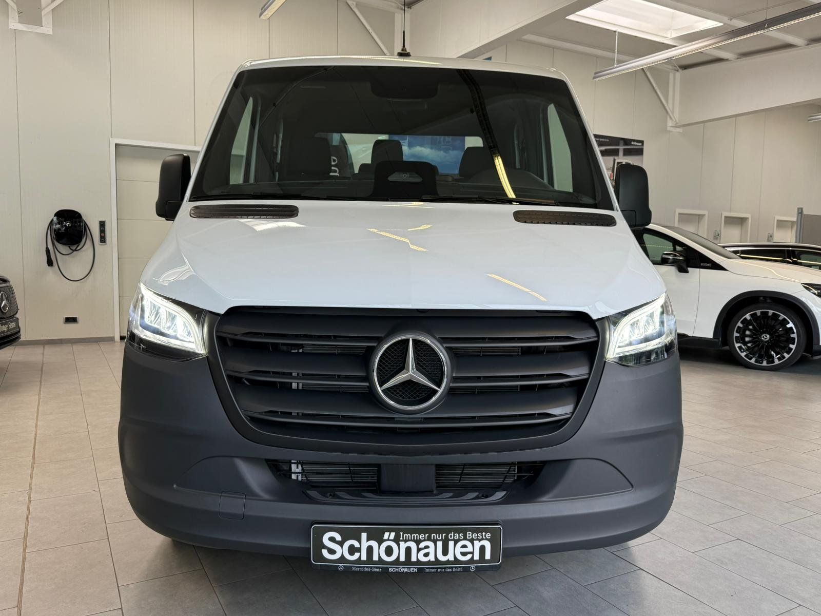 Fahrzeugabbildung Mercedes-Benz Sprinter 319 PRO 3665 Pritsche AHK+LED+CARPLAY