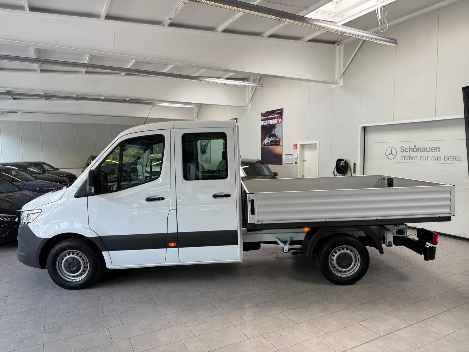Fahrzeugabbildung Mercedes-Benz Sprinter 319 PRO 3665 Pritsche AHK+LED+CARPLAY