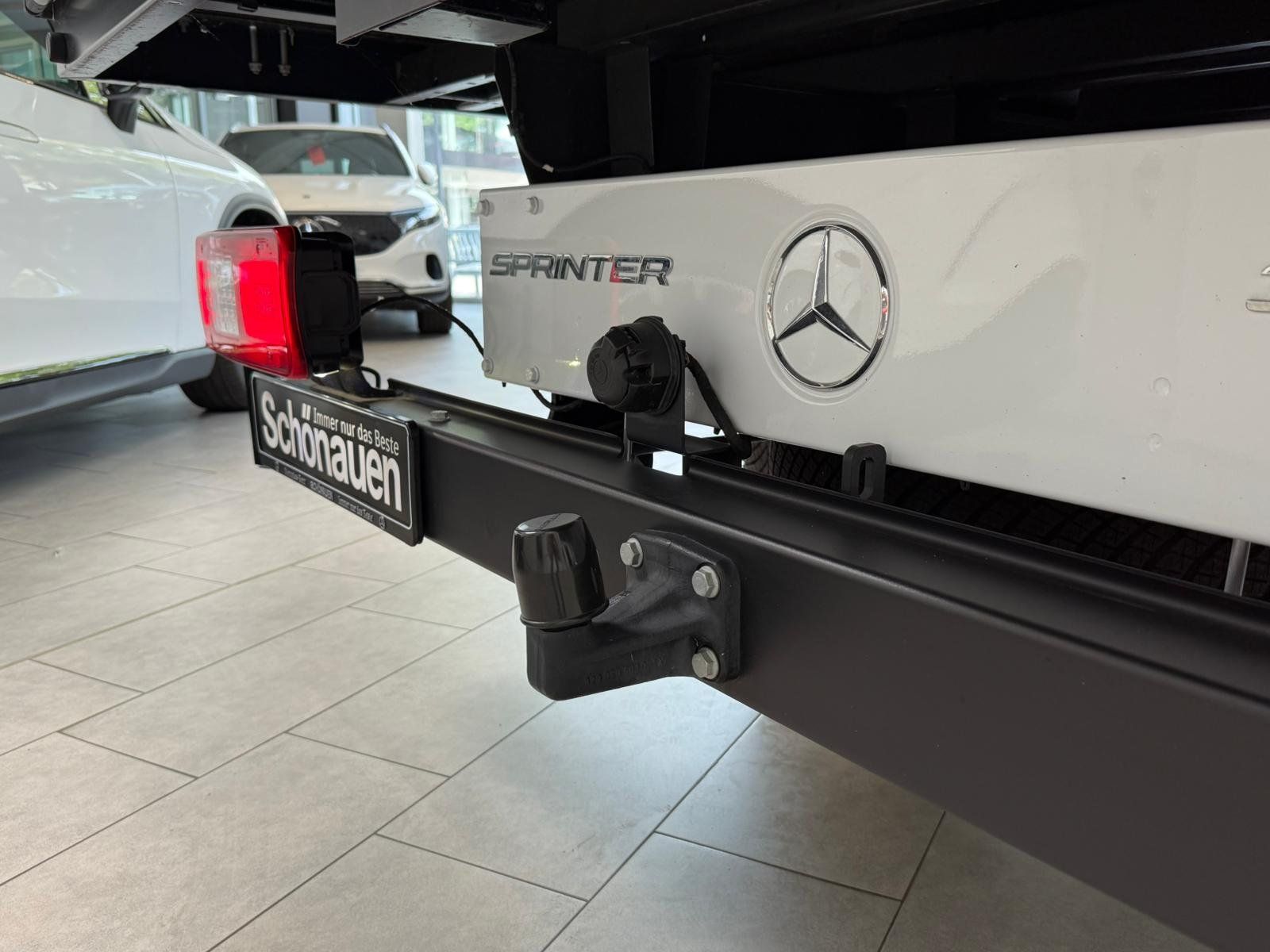 Fahrzeugabbildung Mercedes-Benz Sprinter 319 PRO 3665 Pritsche AHK+LED+CARPLAY