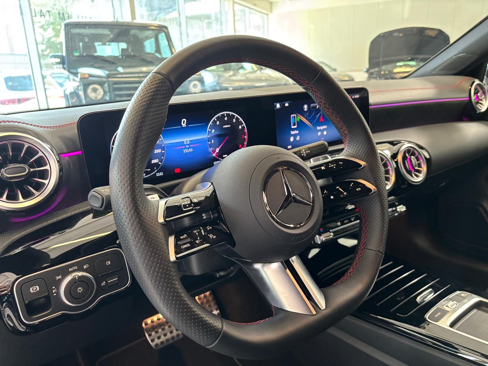 Fahrzeugabbildung Mercedes-Benz CLA 200 Coupé AMG+DISTR+MBEAM+KEYLESS+KAMERA+DAB