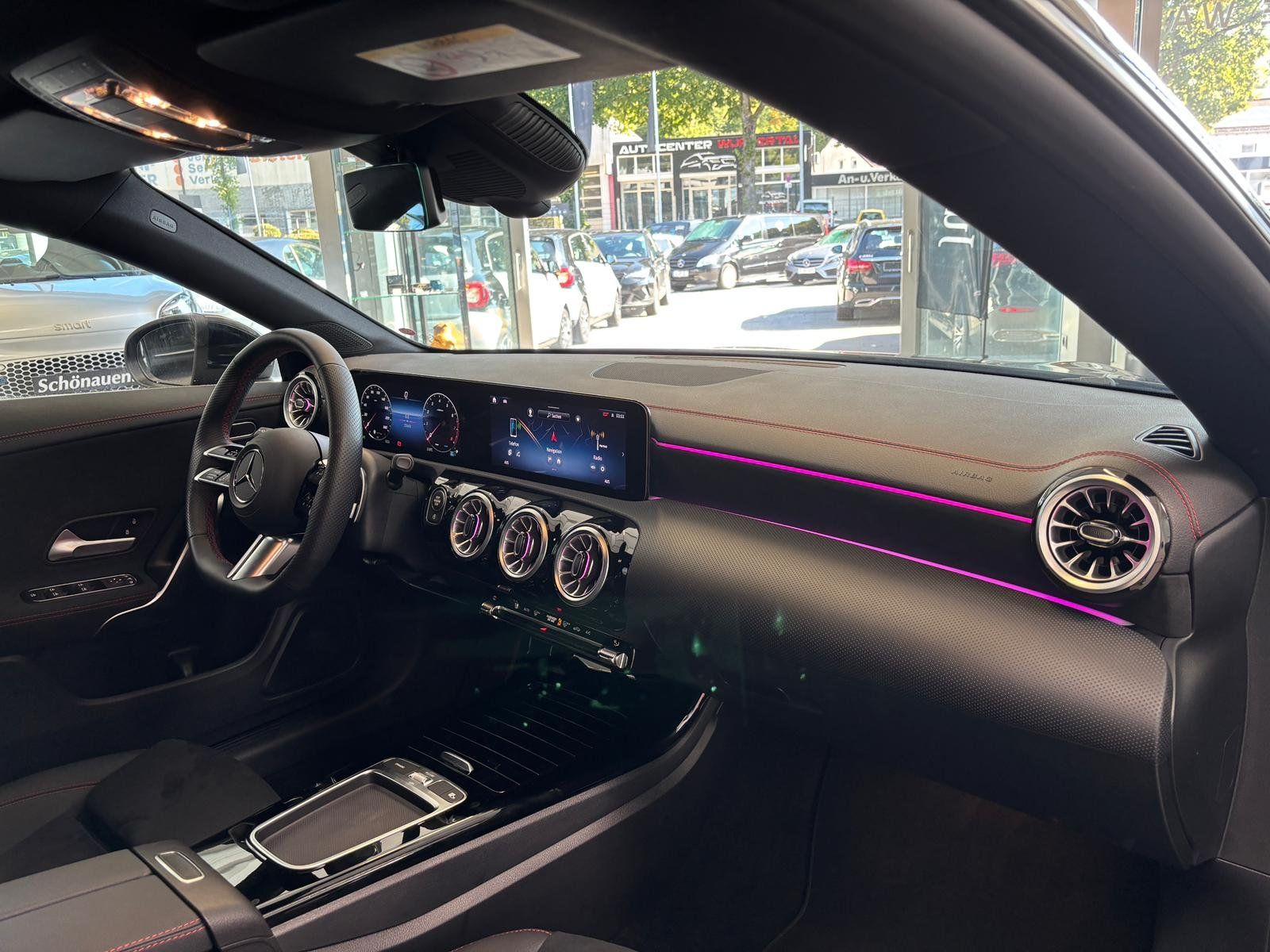 Fahrzeugabbildung Mercedes-Benz CLA 200 Coupé AMG+DISTR+MBEAM+KEYLESS+KAMERA+DAB