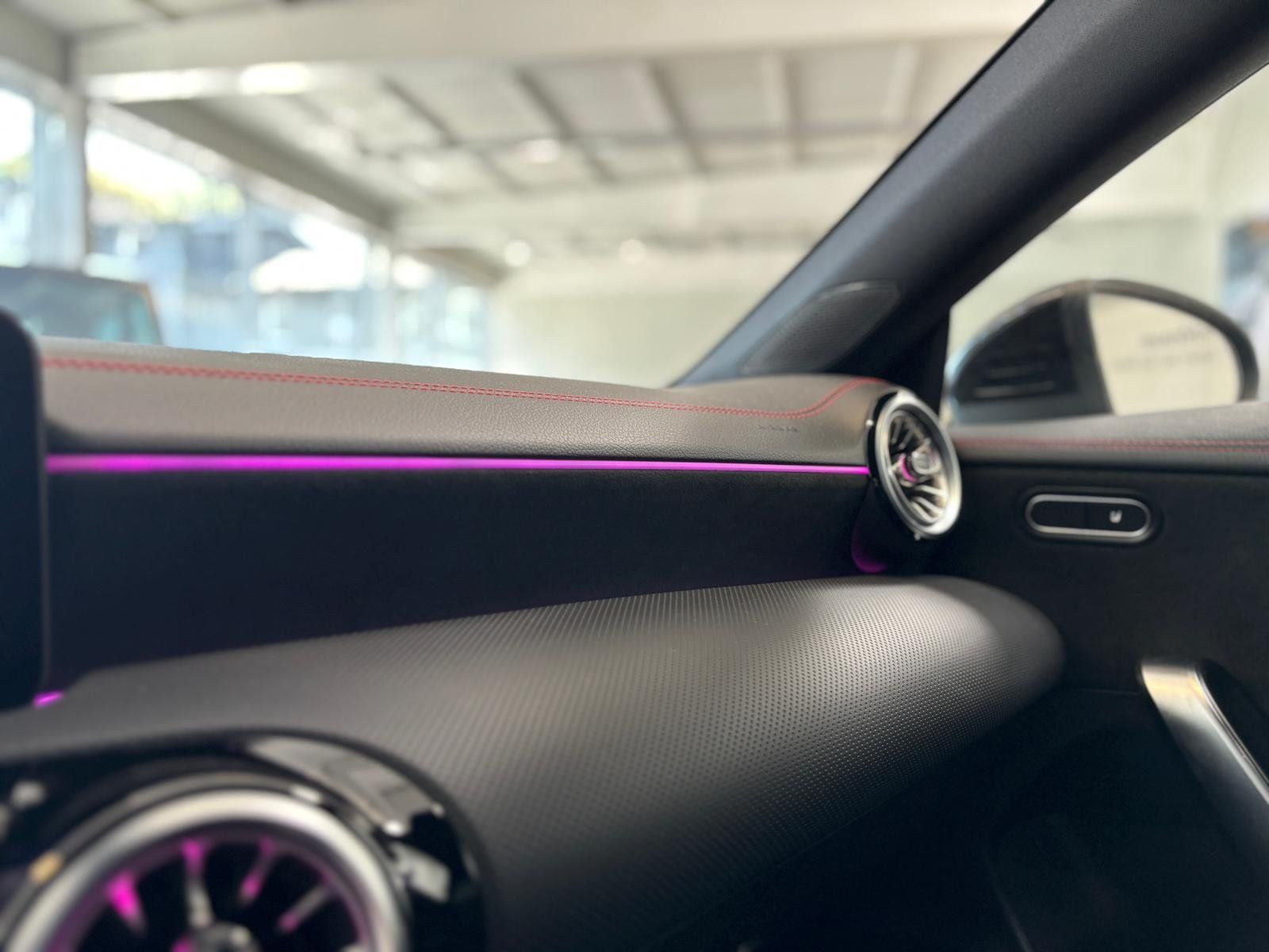 Fahrzeugabbildung Mercedes-Benz CLA 200 Coupé AMG+DISTR+MBEAM+KEYLESS+KAMERA+DAB