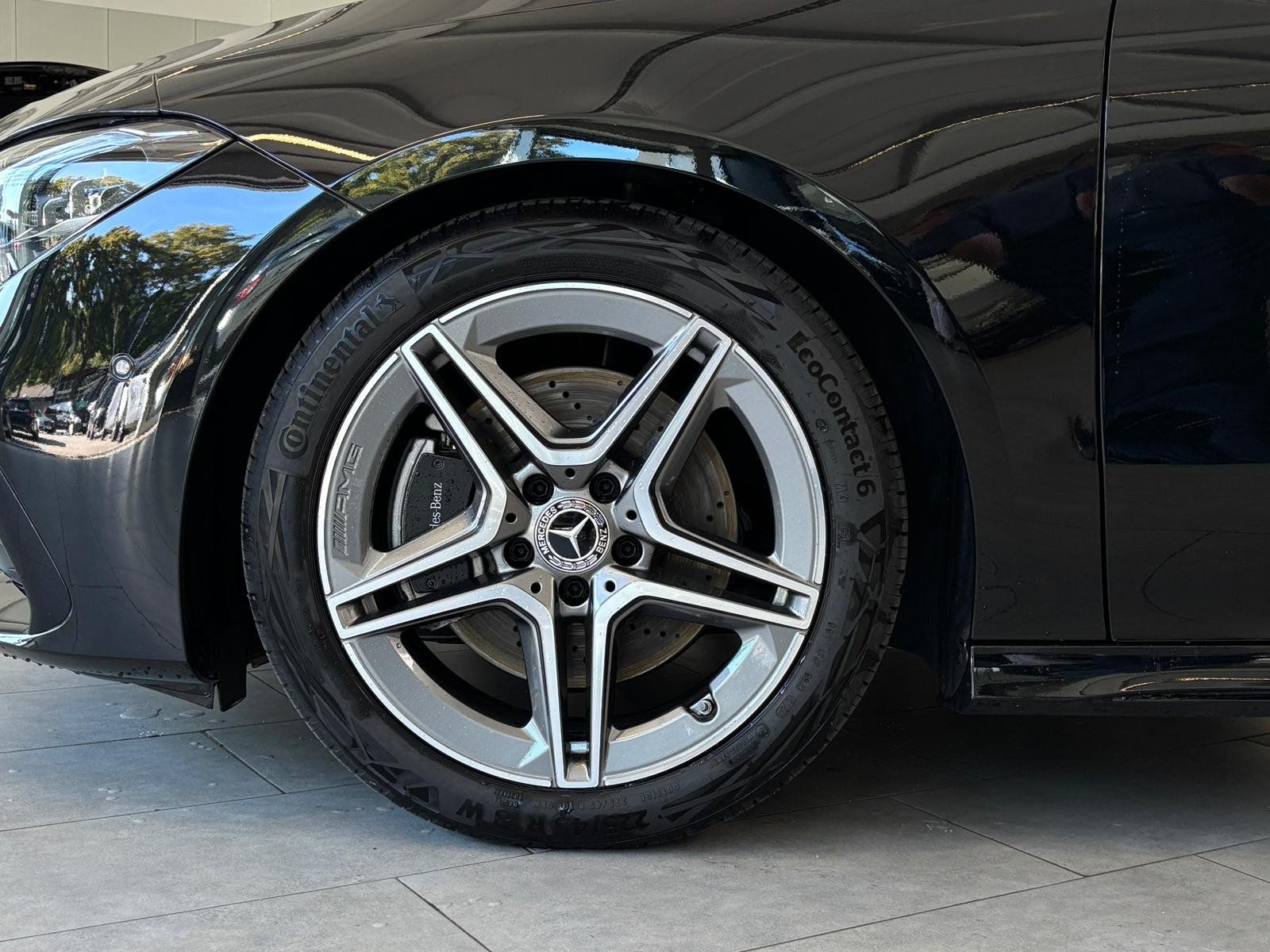 Fahrzeugabbildung Mercedes-Benz CLA 200 Coupé AMG+DISTR+MBEAM+KEYLESS+KAMERA+DAB