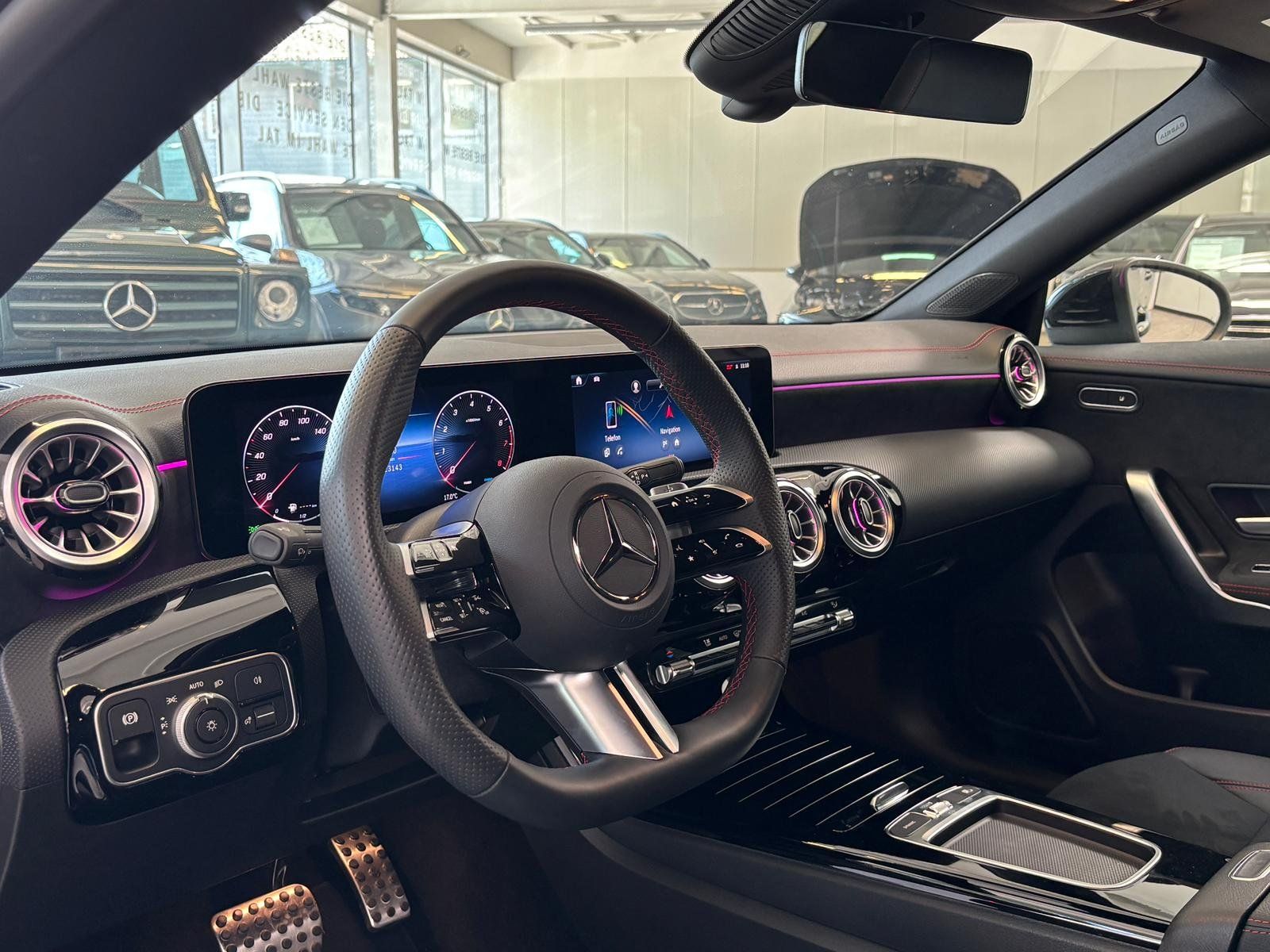 Fahrzeugabbildung Mercedes-Benz CLA 200 Coupé AMG+DISTR+MBEAM+KEYLESS+KAMERA+DAB