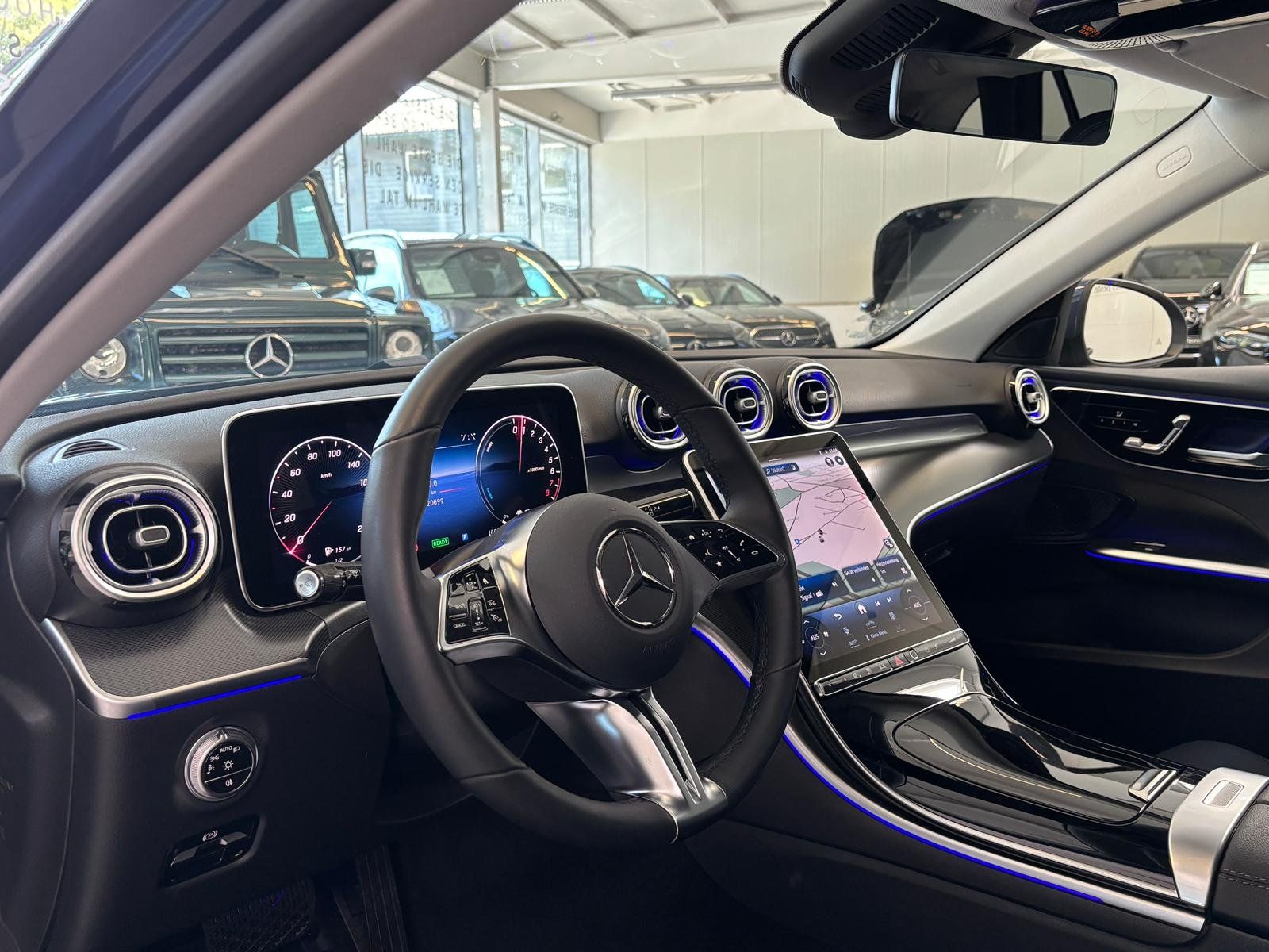 Fahrzeugabbildung Mercedes-Benz C 300e T AHK+KAMERA+MEMORY+LED+TOTW+CARPLAY+DAB