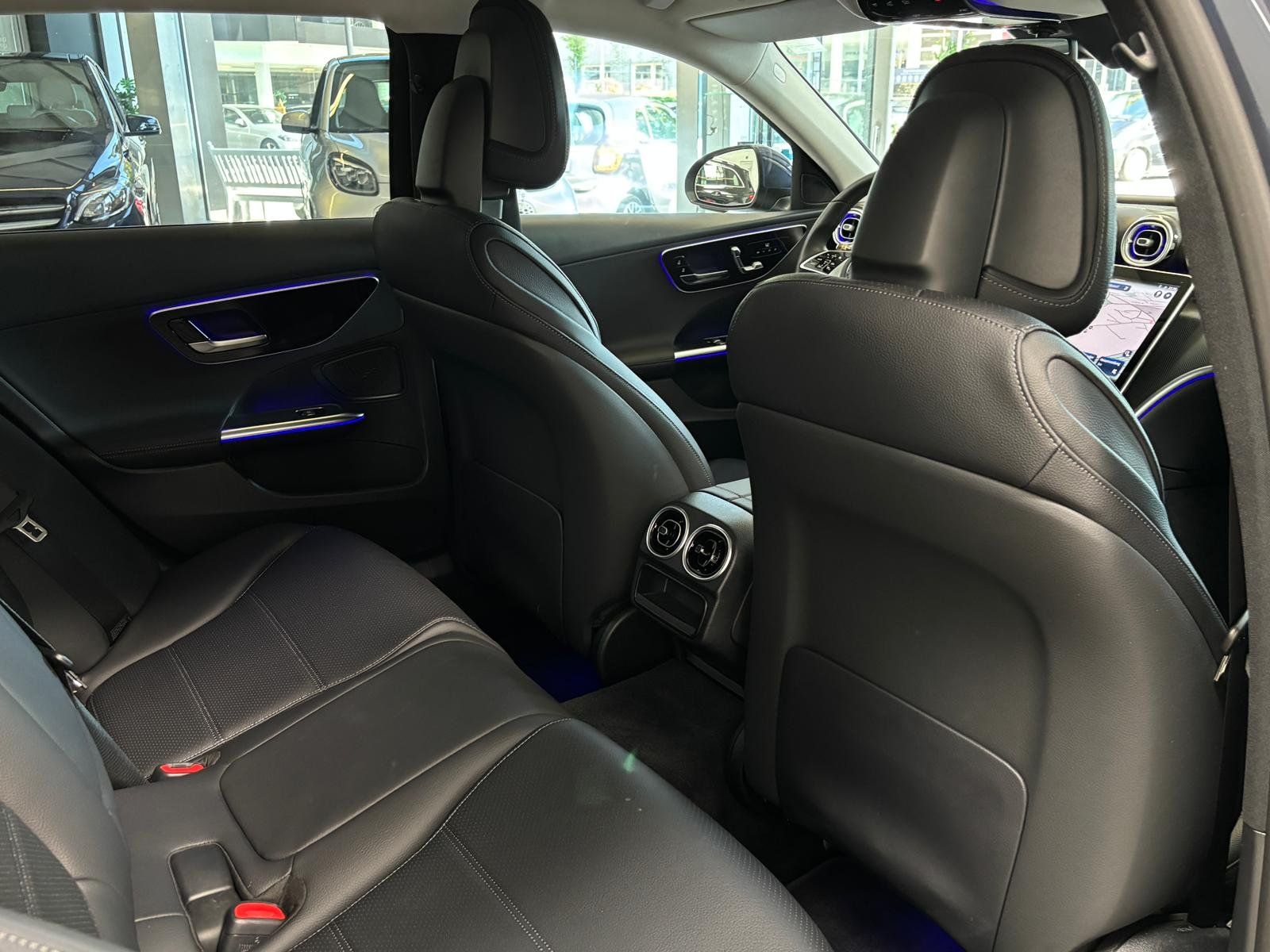 Fahrzeugabbildung Mercedes-Benz C 300e T AHK+KAMERA+MEMORY+LED+TOTW+CARPLAY+DAB