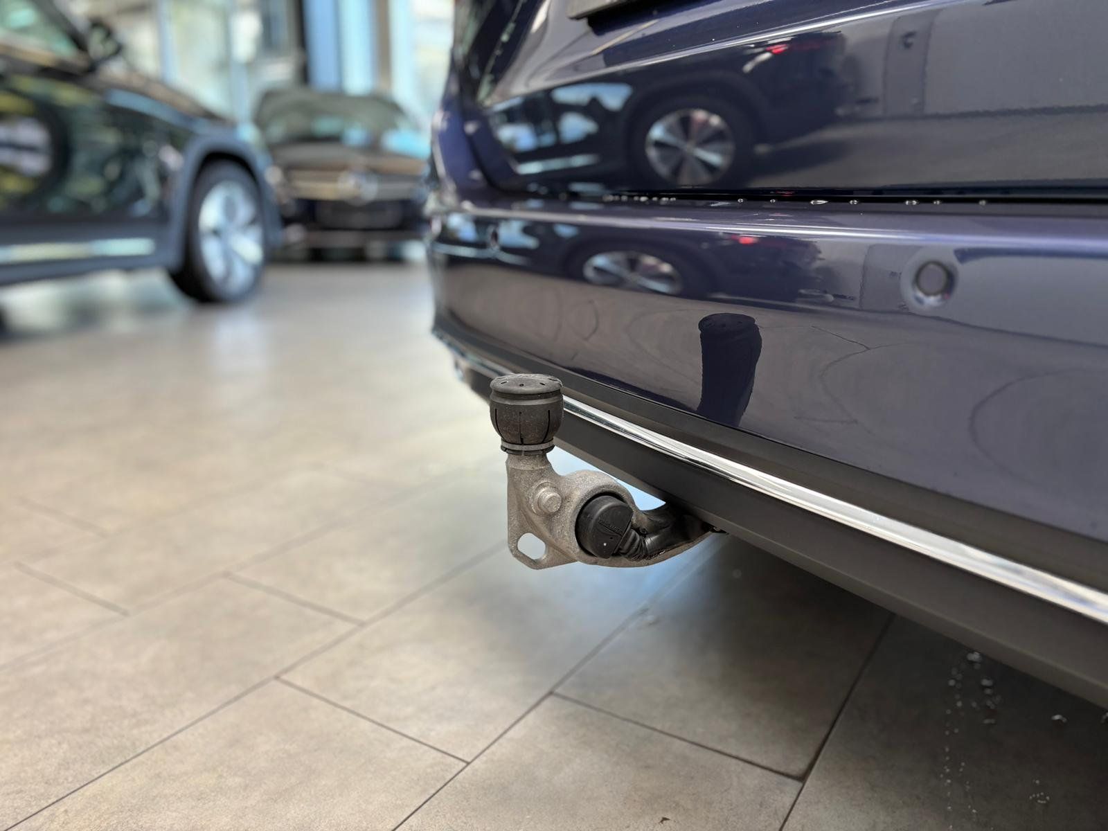 Fahrzeugabbildung Mercedes-Benz C 300e T AHK+KAMERA+MEMORY+LED+TOTW+CARPLAY+DAB