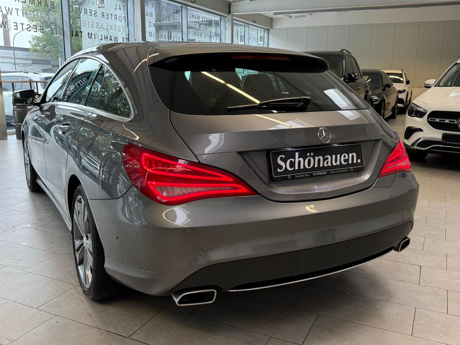 Fahrzeugabbildung Mercedes-Benz CLA 180 SB Urban KAMERA+AHK+NAVI+THERMATIC+PTS