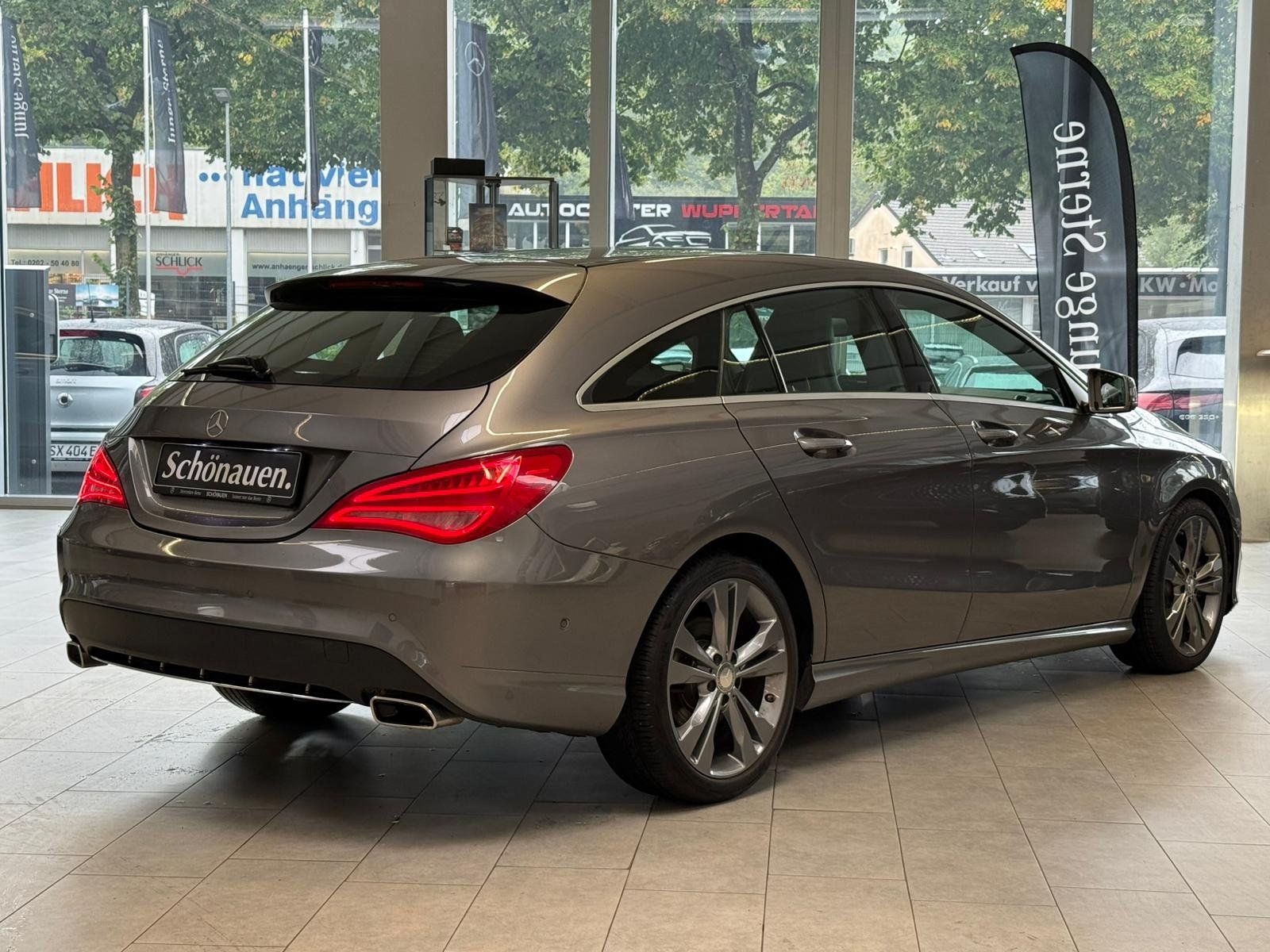 Fahrzeugabbildung Mercedes-Benz CLA 180 SB Urban KAMERA+AHK+NAVI+THERMATIC+PTS