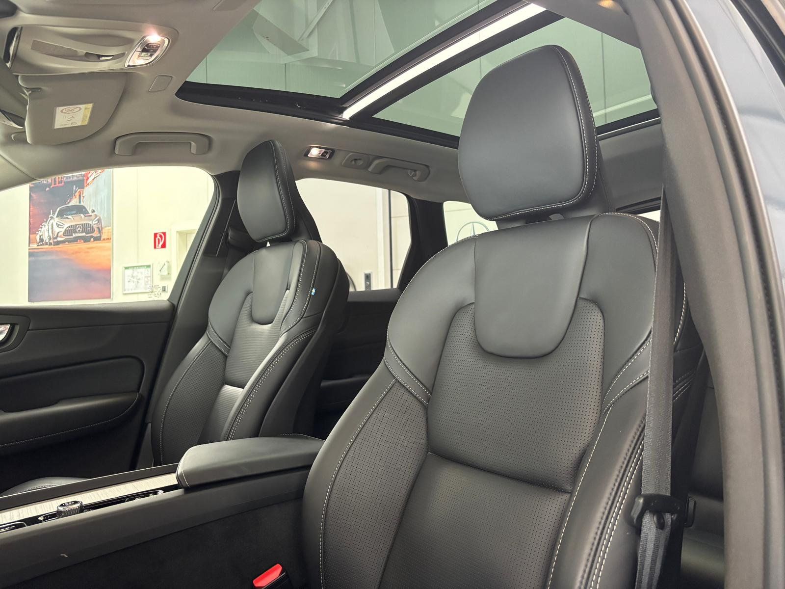 Fahrzeugabbildung Volvo XC 60 T6 AWD PANO+STDHZ+HUD+AHK+B&W+MEMORY+360°