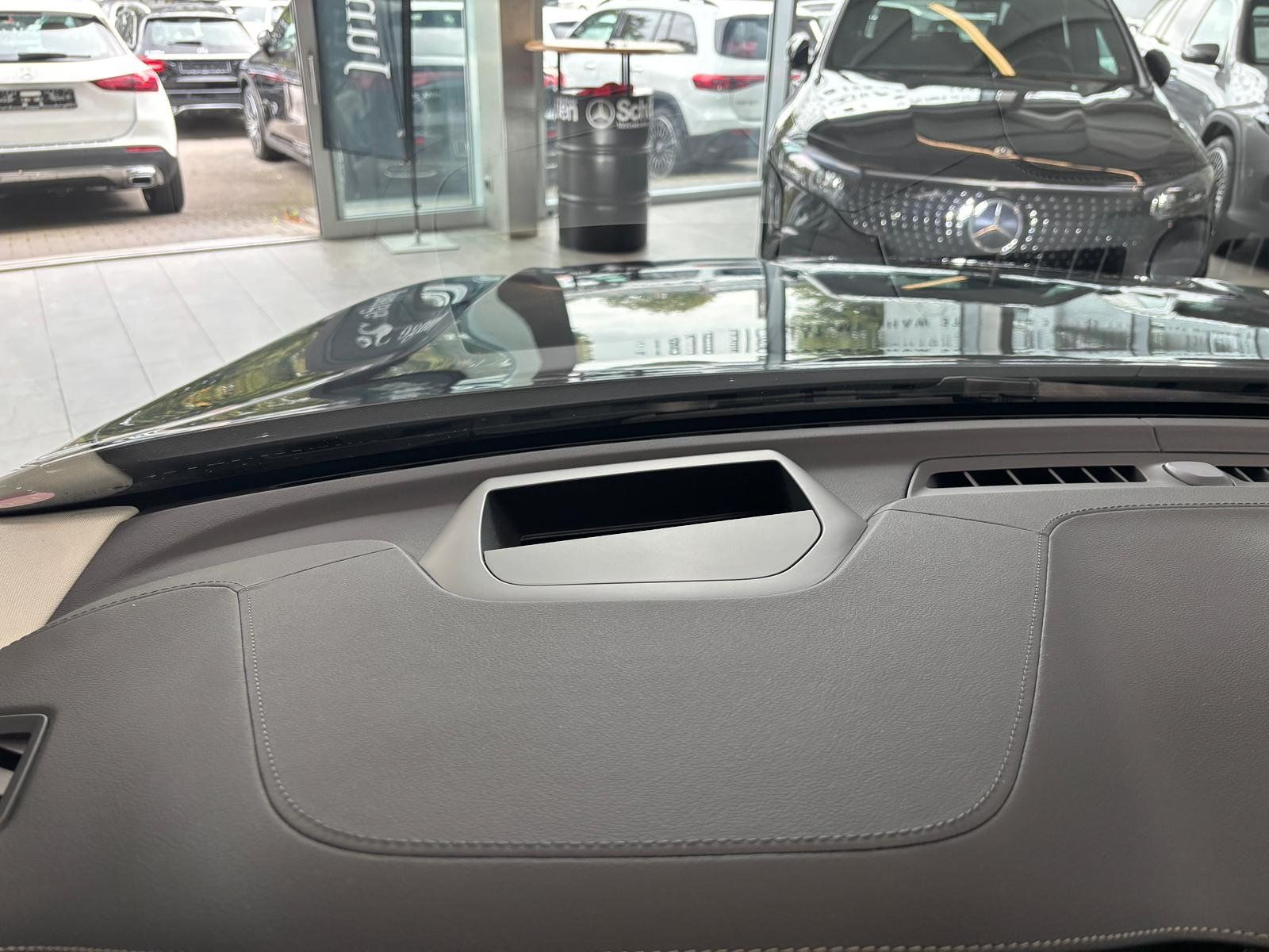 Fahrzeugabbildung Volvo XC 60 T6 AWD PANO+STDHZ+HUD+AHK+B&W+MEMORY+360°