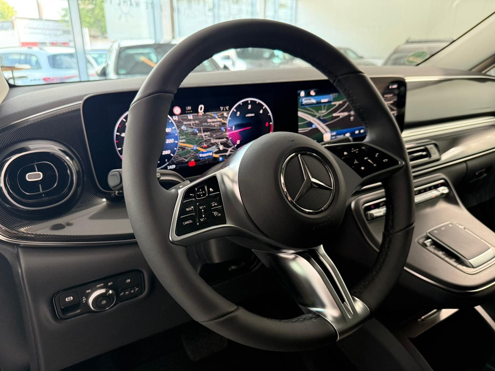 Fahrzeugabbildung Mercedes-Benz V 220 d Lang AHK+LADERAUMUNTERT.+FACELIFT