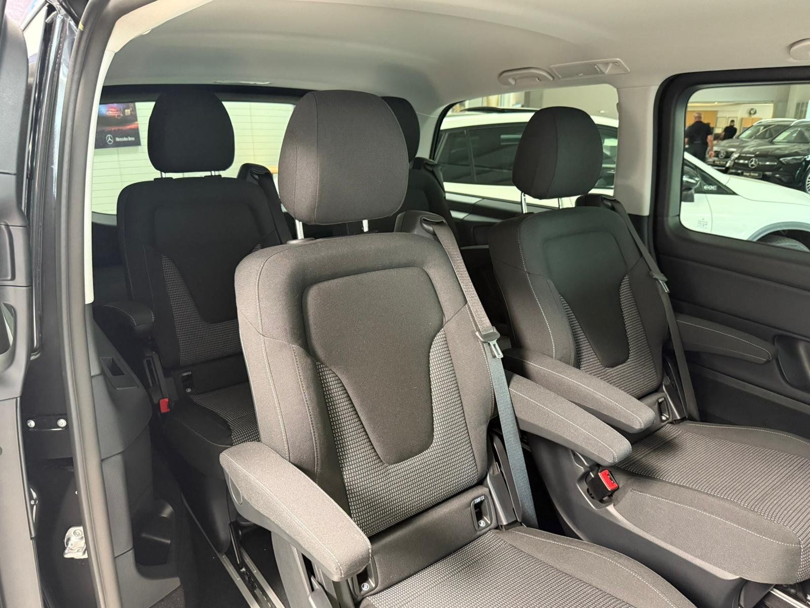 Fahrzeugabbildung Mercedes-Benz V 220 d Lang AHK+LADERAUMUNTERT.+FACELIFT