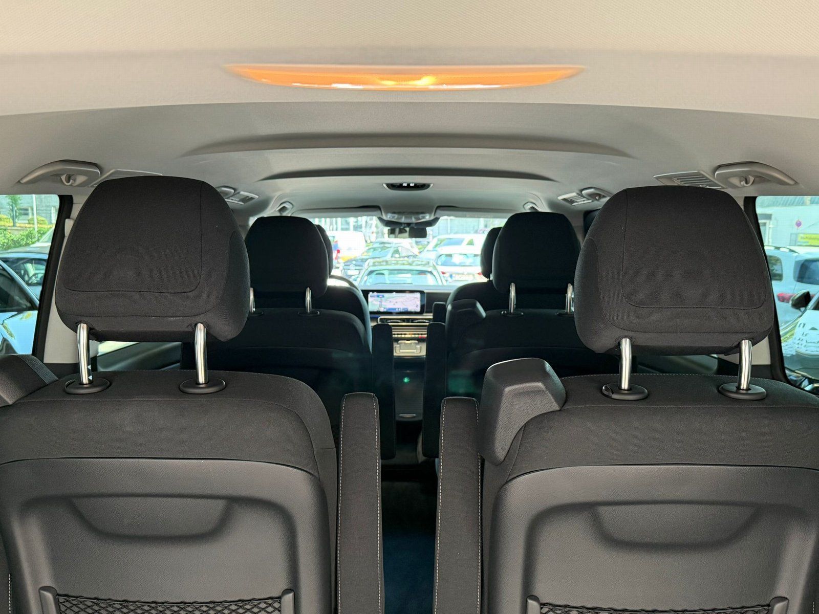 Fahrzeugabbildung Mercedes-Benz V 220 d STYLE Lang MULTIBEAM+AHK+EASYPACK+E-TÜR