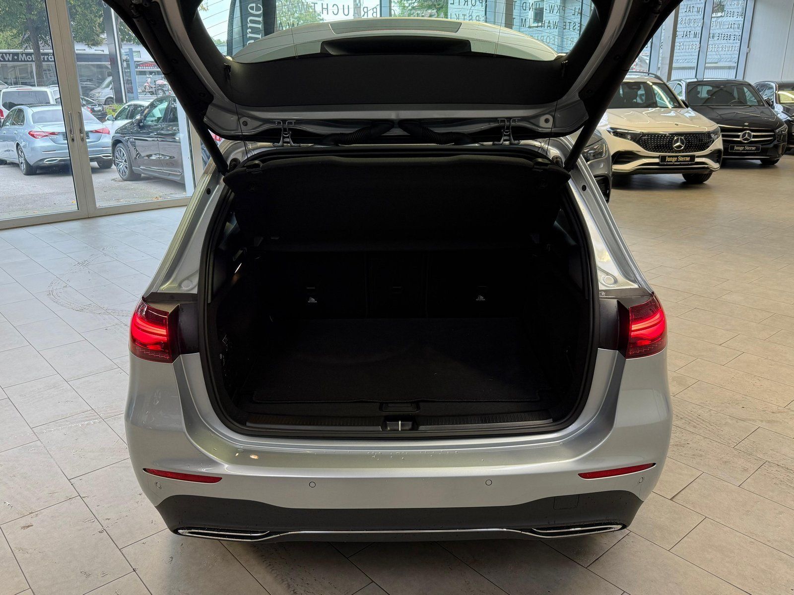Fahrzeugabbildung Mercedes-Benz B 220 d Progressive Advanced+THERMOTR.+360°+TOTW