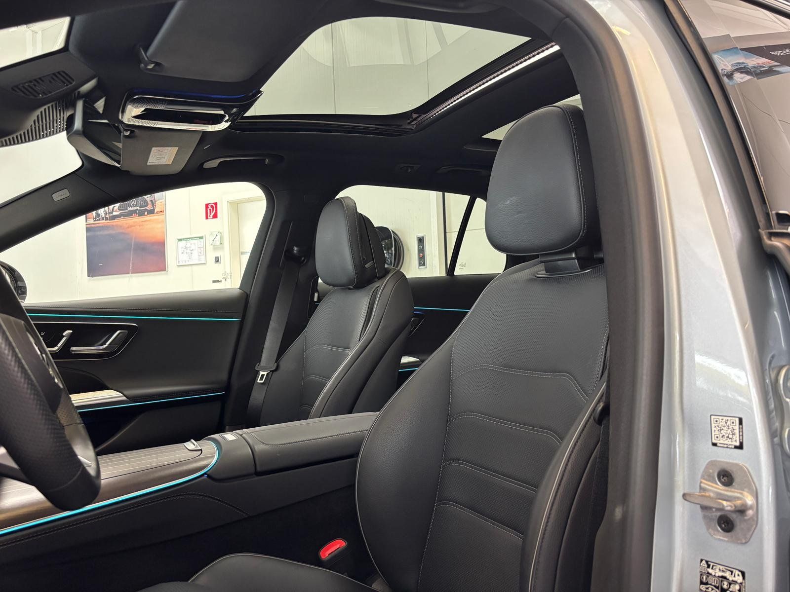 Fahrzeugabbildung Mercedes-Benz E 450 d 4M T AMG+AIRMATIC+STDHZ+HUD+PANO+AHK+360