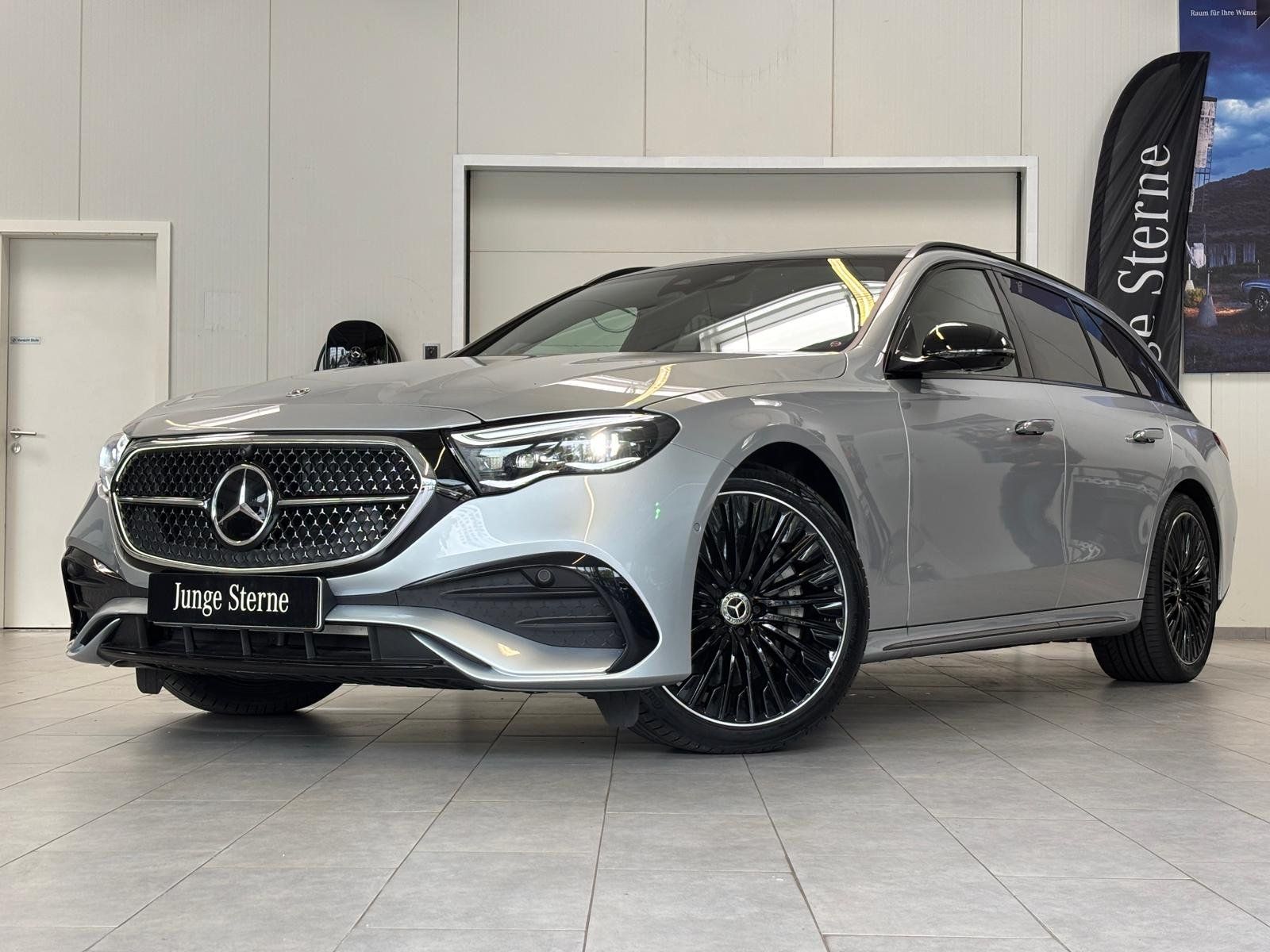 Fahrzeugabbildung Mercedes-Benz E 450 d 4M T AMG+AIRMATIC+STDHZ+HUD+PANO+AHK+360