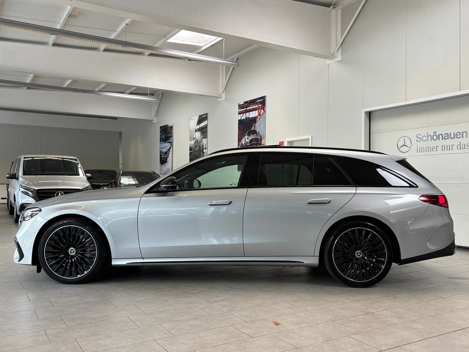 Fahrzeugabbildung Mercedes-Benz E 450 d 4M T AMG+AIRMATIC+STDHZ+HUD+PANO+AHK+360