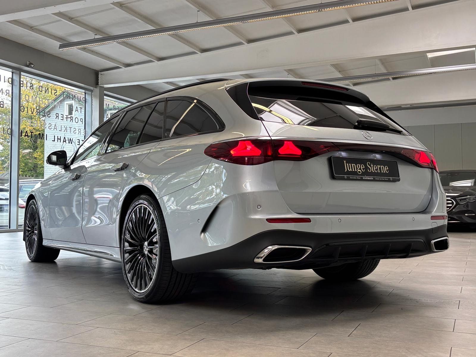 Fahrzeugabbildung Mercedes-Benz E 450 d 4M T AMG+AIRMATIC+STDHZ+HUD+PANO+AHK+360