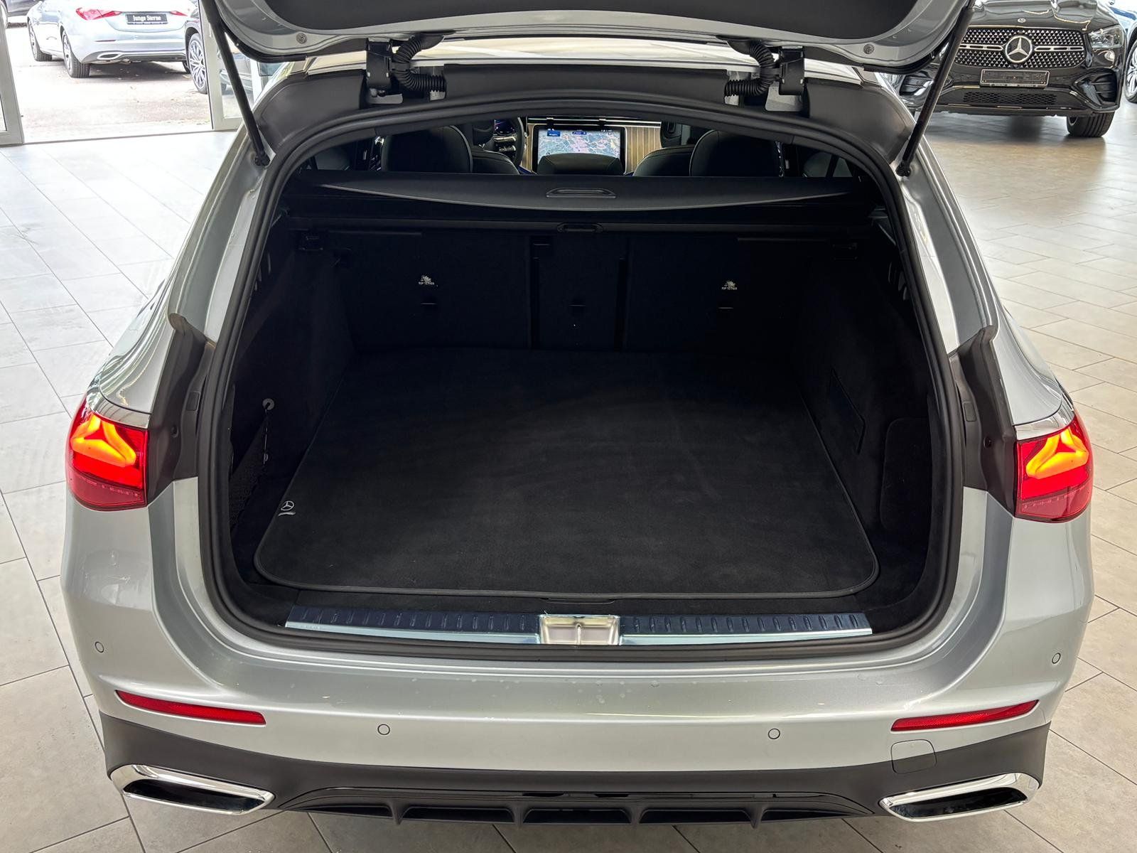 Fahrzeugabbildung Mercedes-Benz E 450 d 4M T AMG+AIRMATIC+STDHZ+HUD+PANO+AHK+360