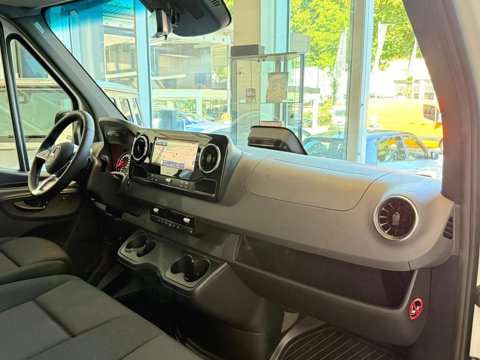 Fahrzeugabbildung Mercedes-Benz Sprinter 317 CDI SELECT L2H2+AHK3,5t+360°+CARPLA