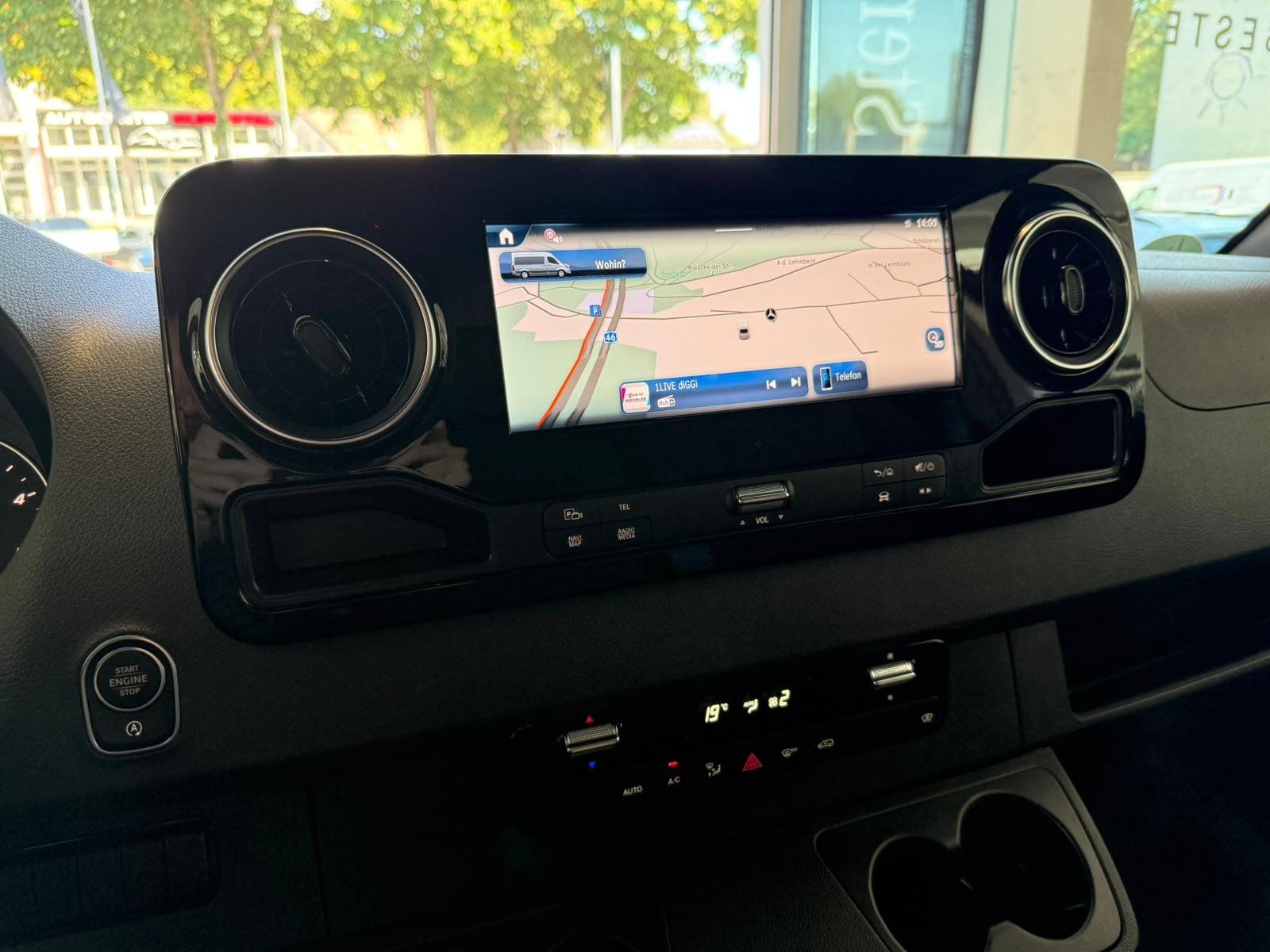 Fahrzeugabbildung Mercedes-Benz Sprinter 317 CDI SELECT L2H2+AHK3,5t+360°+CARPLA