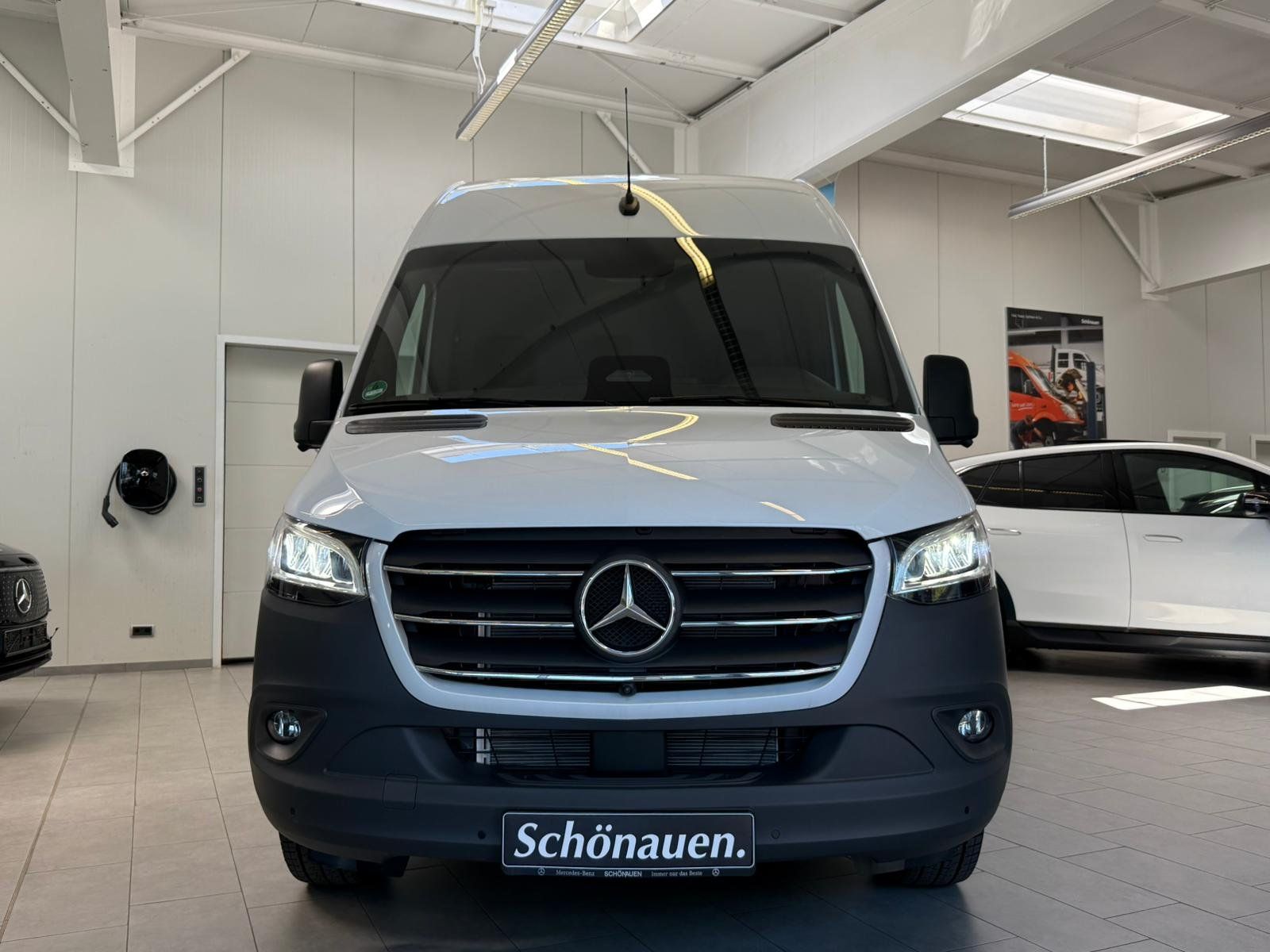 Fahrzeugabbildung Mercedes-Benz Sprinter 317 CDI SELECT L2H2+AHK3,5t+360°+CARPLA