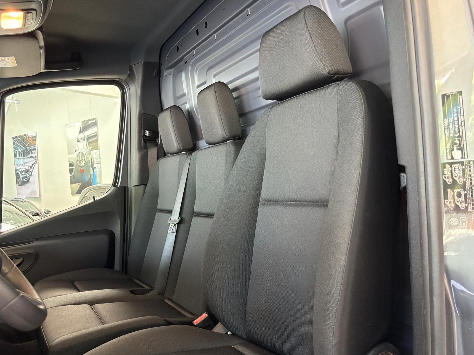Fahrzeugabbildung Mercedes-Benz Sprinter 315 CDI KA Standard AHK 3,5t+HOLZ+KLIMA
