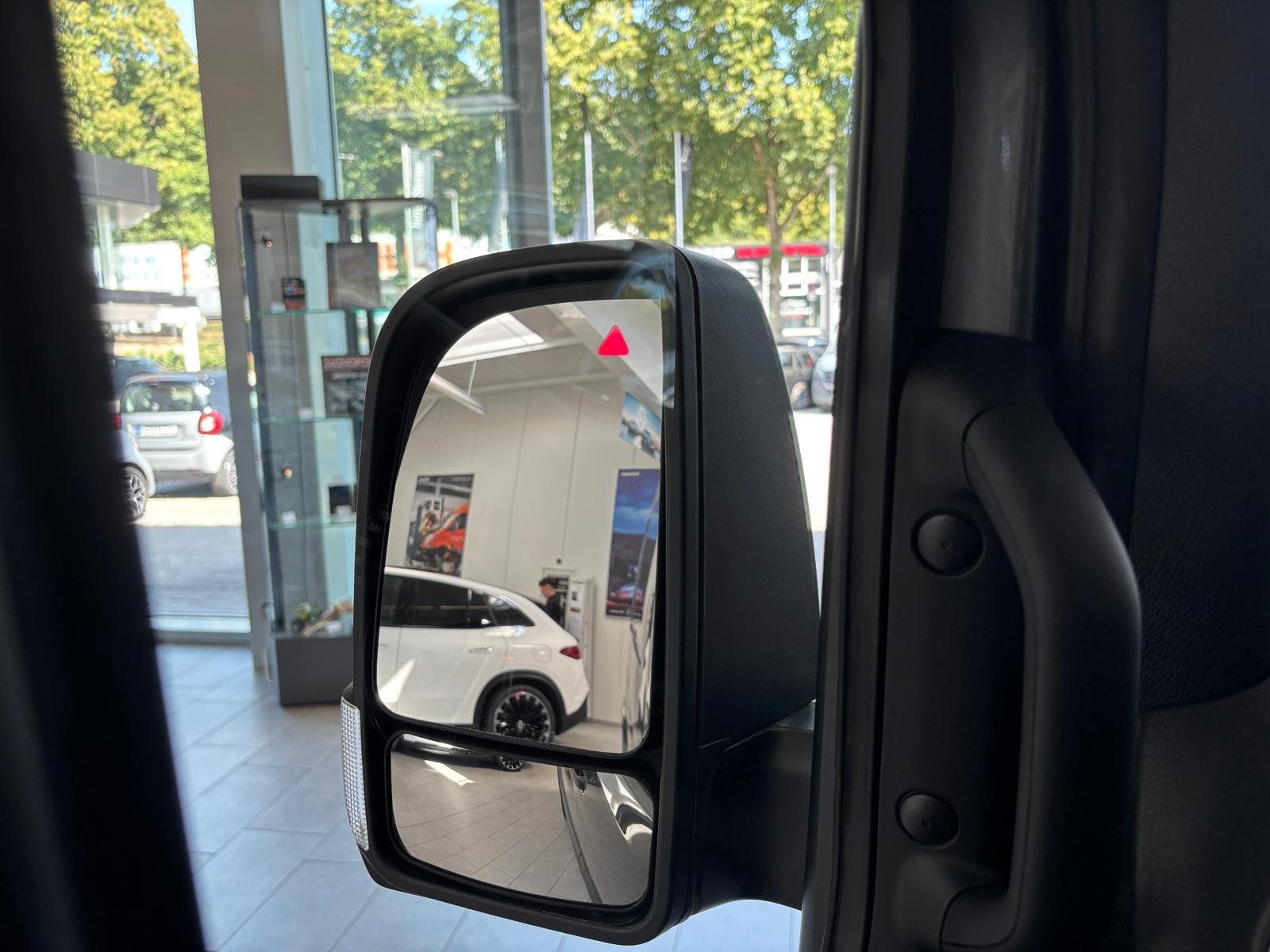 Fahrzeugabbildung Mercedes-Benz Sprinter 315 CDI KA Standard AHK 3,5t+HOLZ+KLIMA