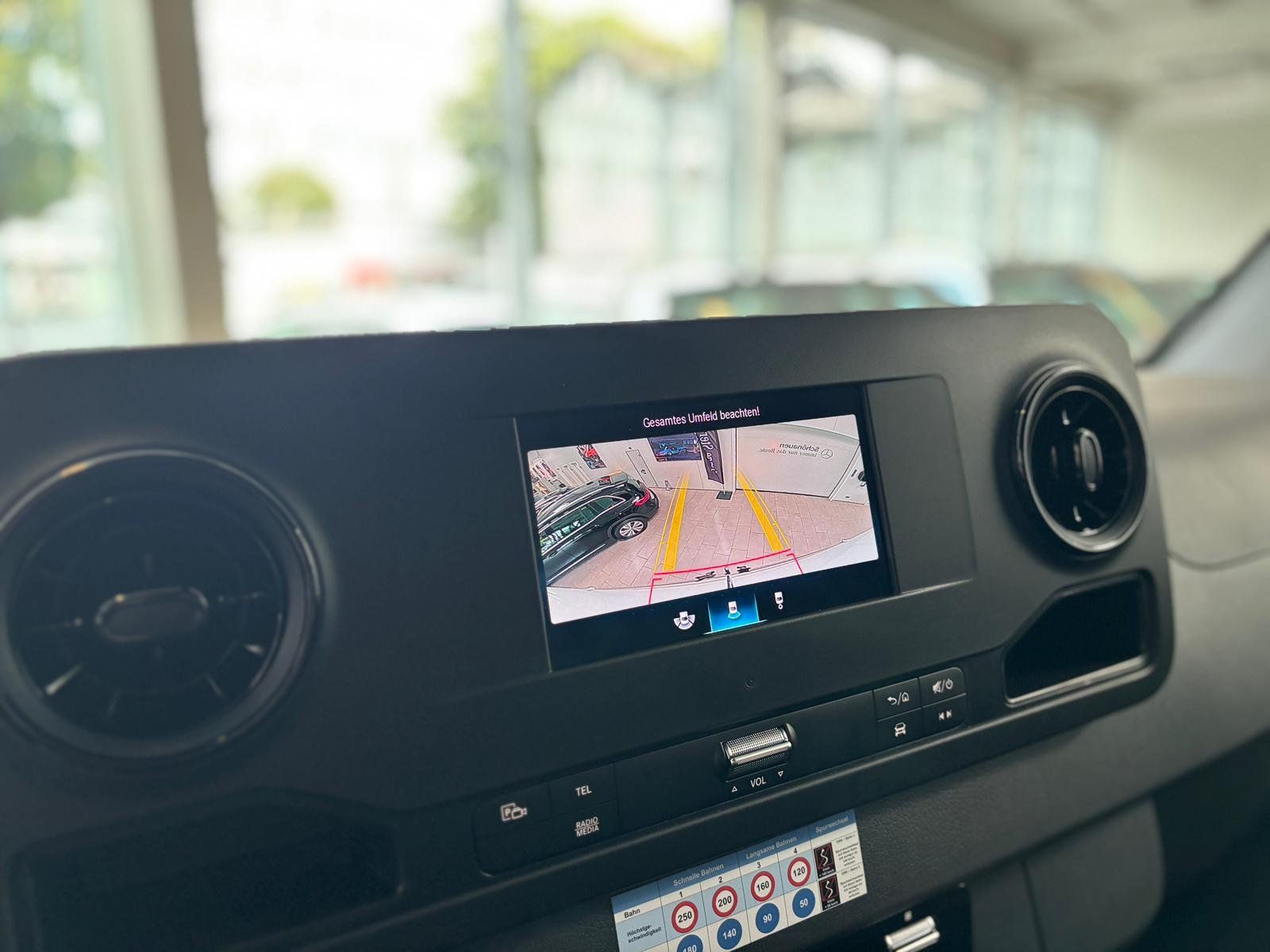 Fahrzeugabbildung Mercedes-Benz Sprinter 315 CDI Kasten L2H2 AHK+MBUX+KAMERA+SHZ