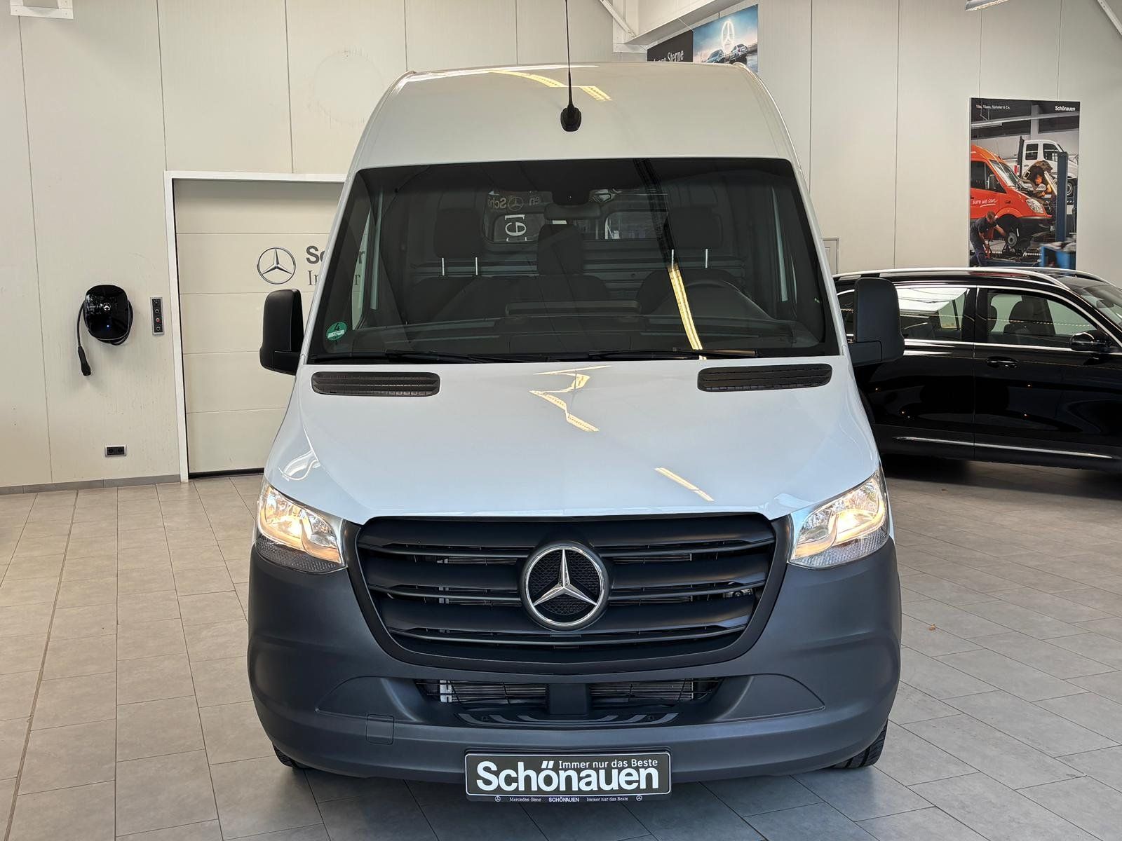 Fahrzeugabbildung Mercedes-Benz Sprinter 315 CDI Kasten L2H2 AHK+MBUX+KAMERA+SHZ