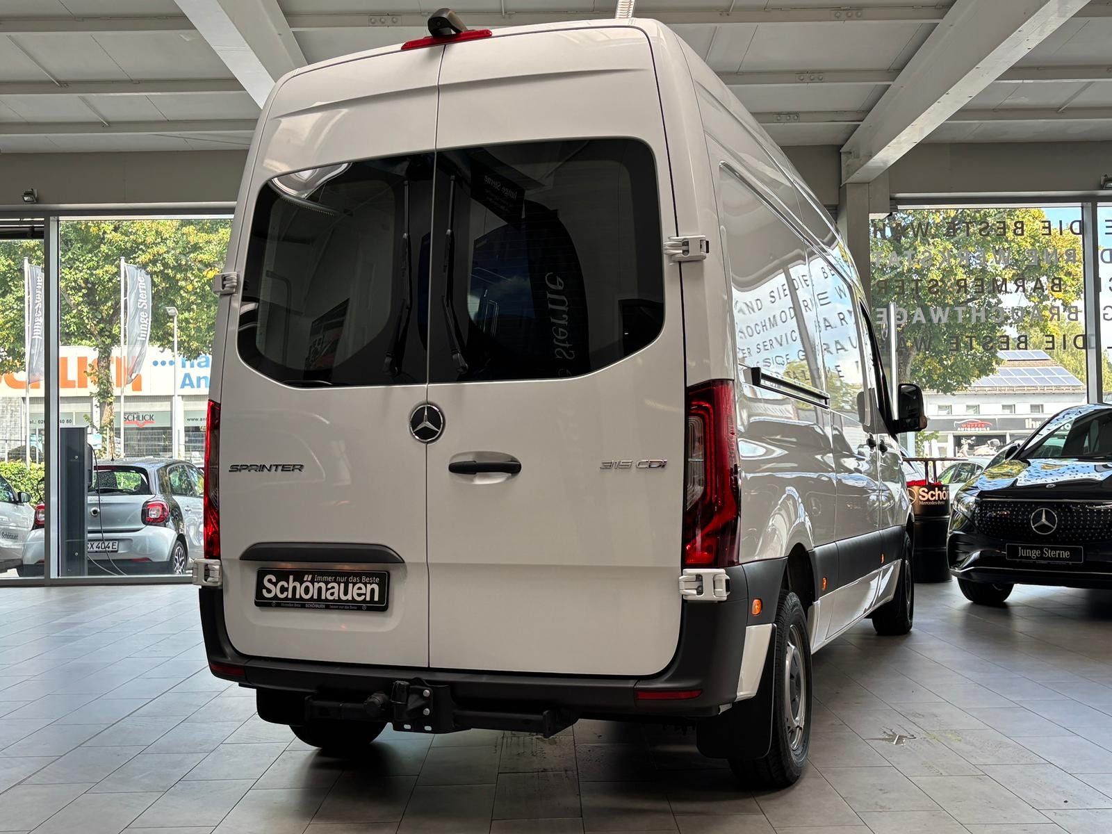 Fahrzeugabbildung Mercedes-Benz Sprinter 315 CDI Kasten L2H2 AHK+MBUX+KAMERA+SHZ