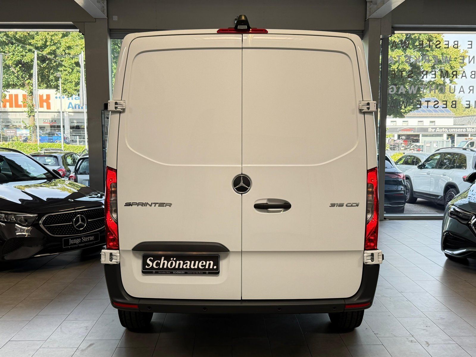 Fahrzeugabbildung Mercedes-Benz Sprinter 315 Kasten Standard LED+STDHZ+SCHWING