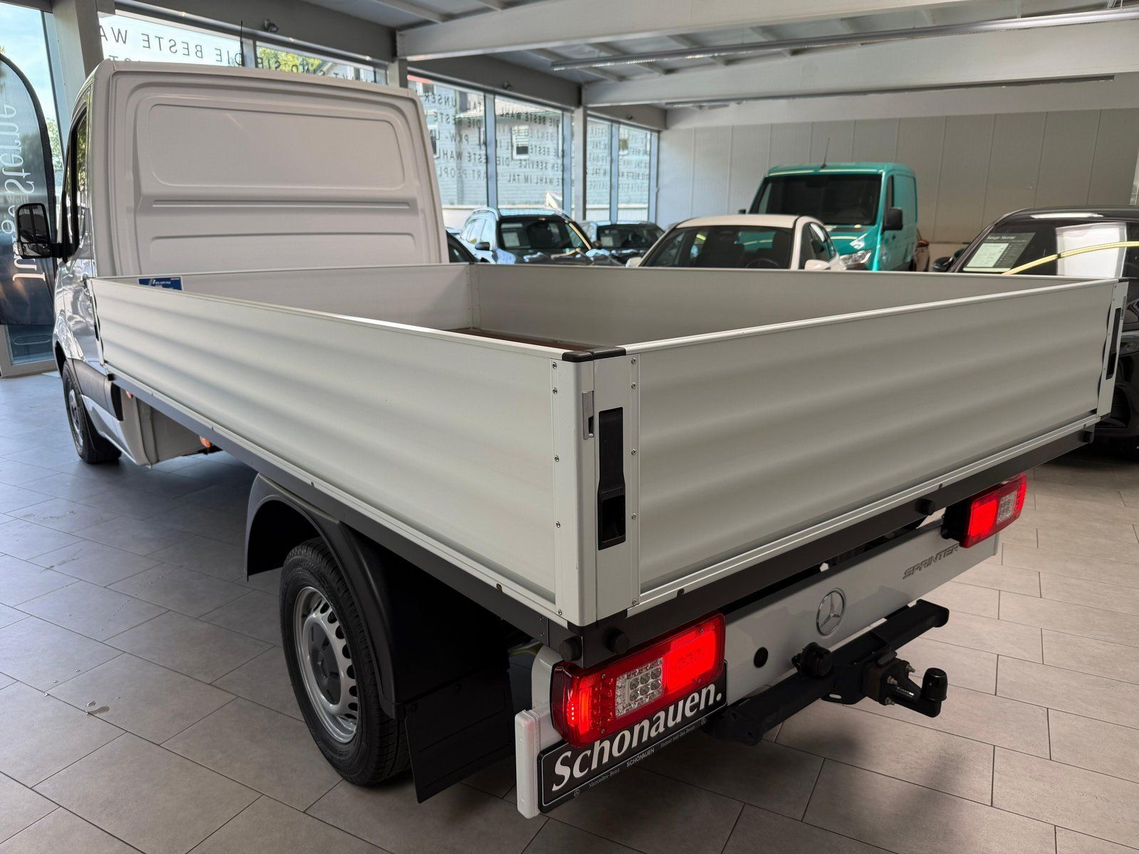 Fahrzeugabbildung Mercedes-Benz Sprinter 315 CDI Standard PRITSCHE+9G+MBUX+AHK